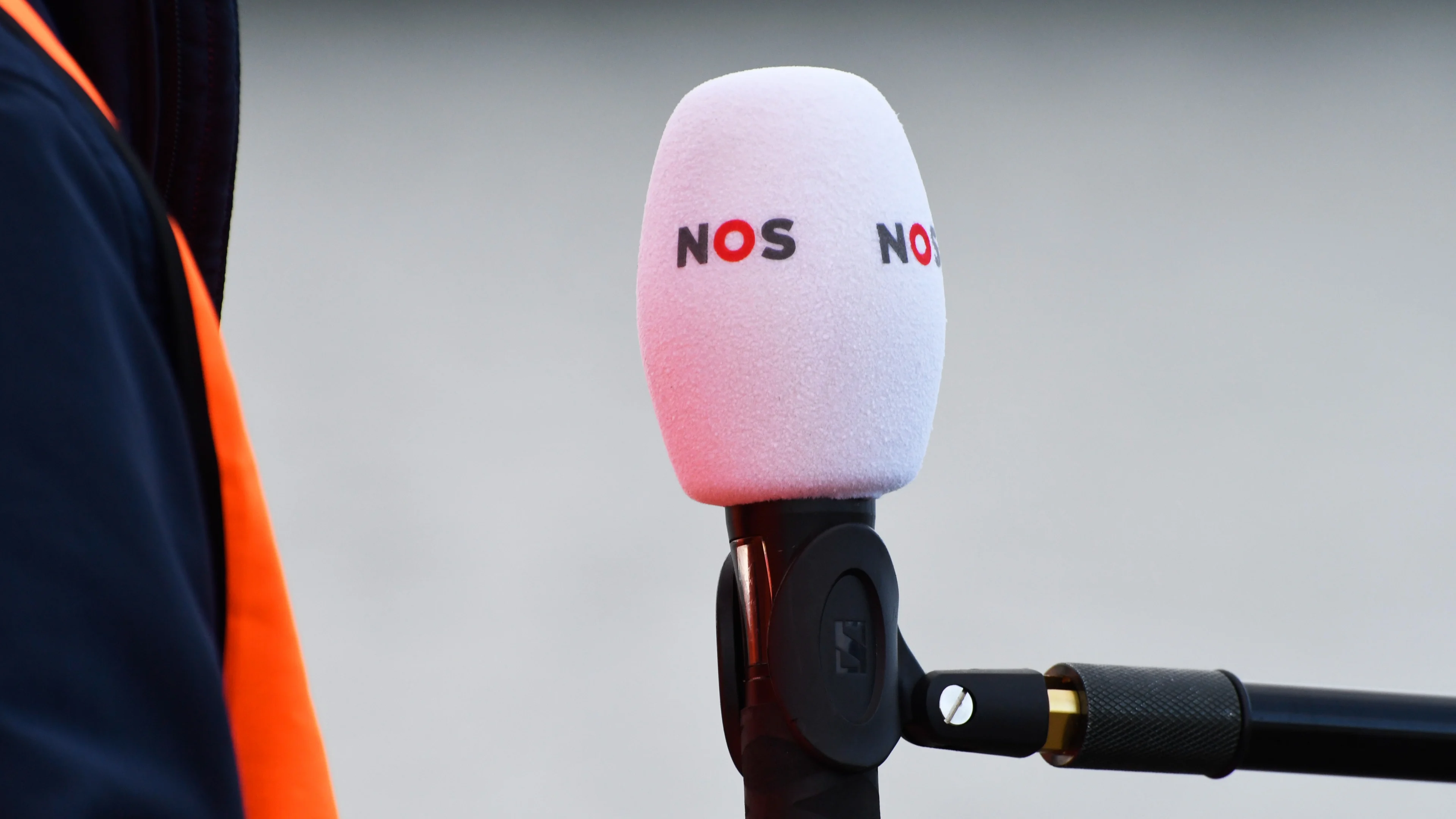 NOS-verslaggever vertrekt na beschuldigingen grensoverschrijdend gedrag