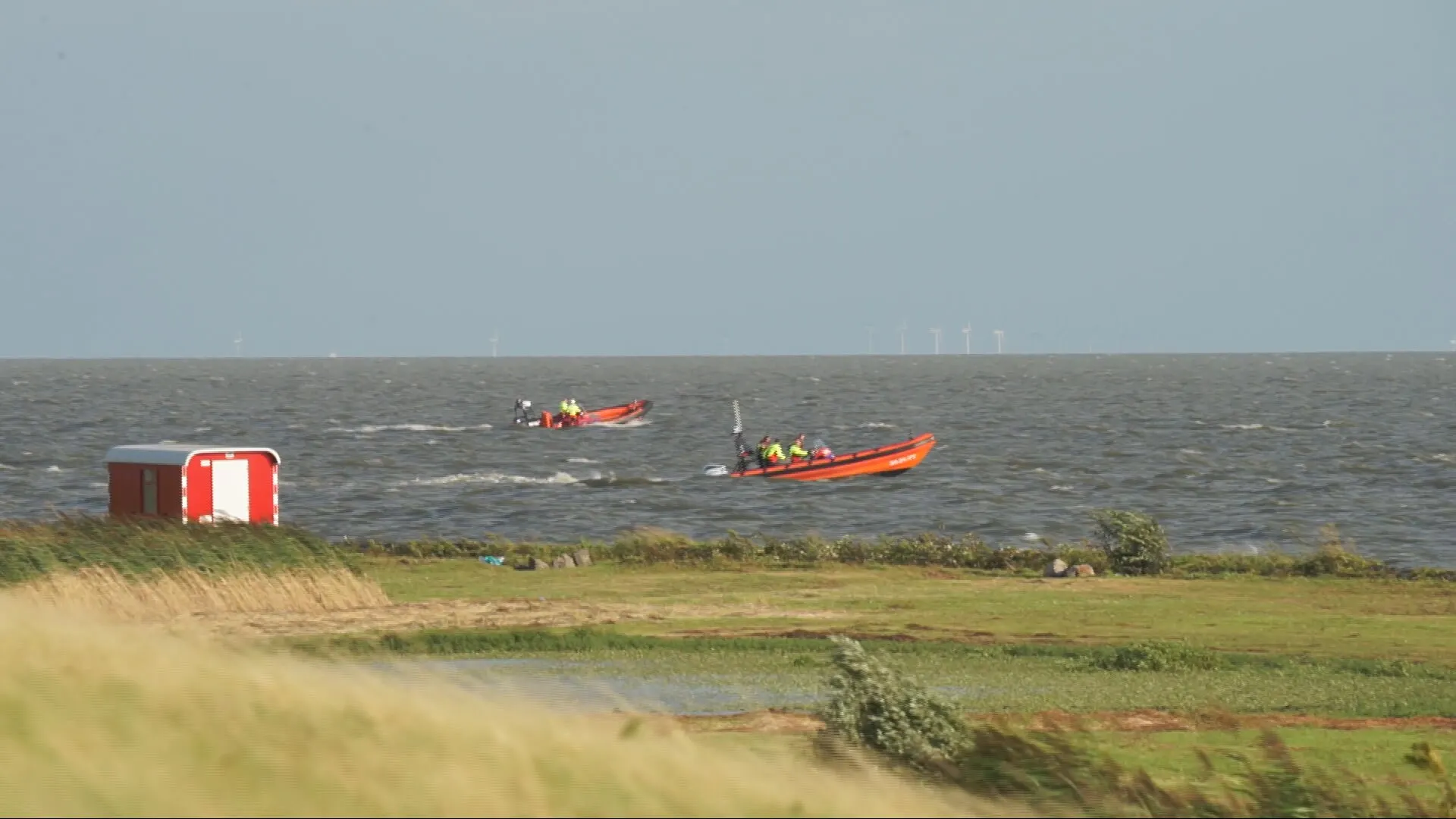 Zoekactie naar drenkelingen Markermeer, één persoon nog vermist 