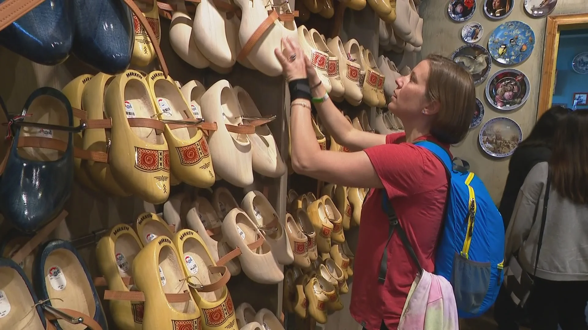 Buitenlandse toeristen blijven weg: 'Van de ene ellende in de andere'