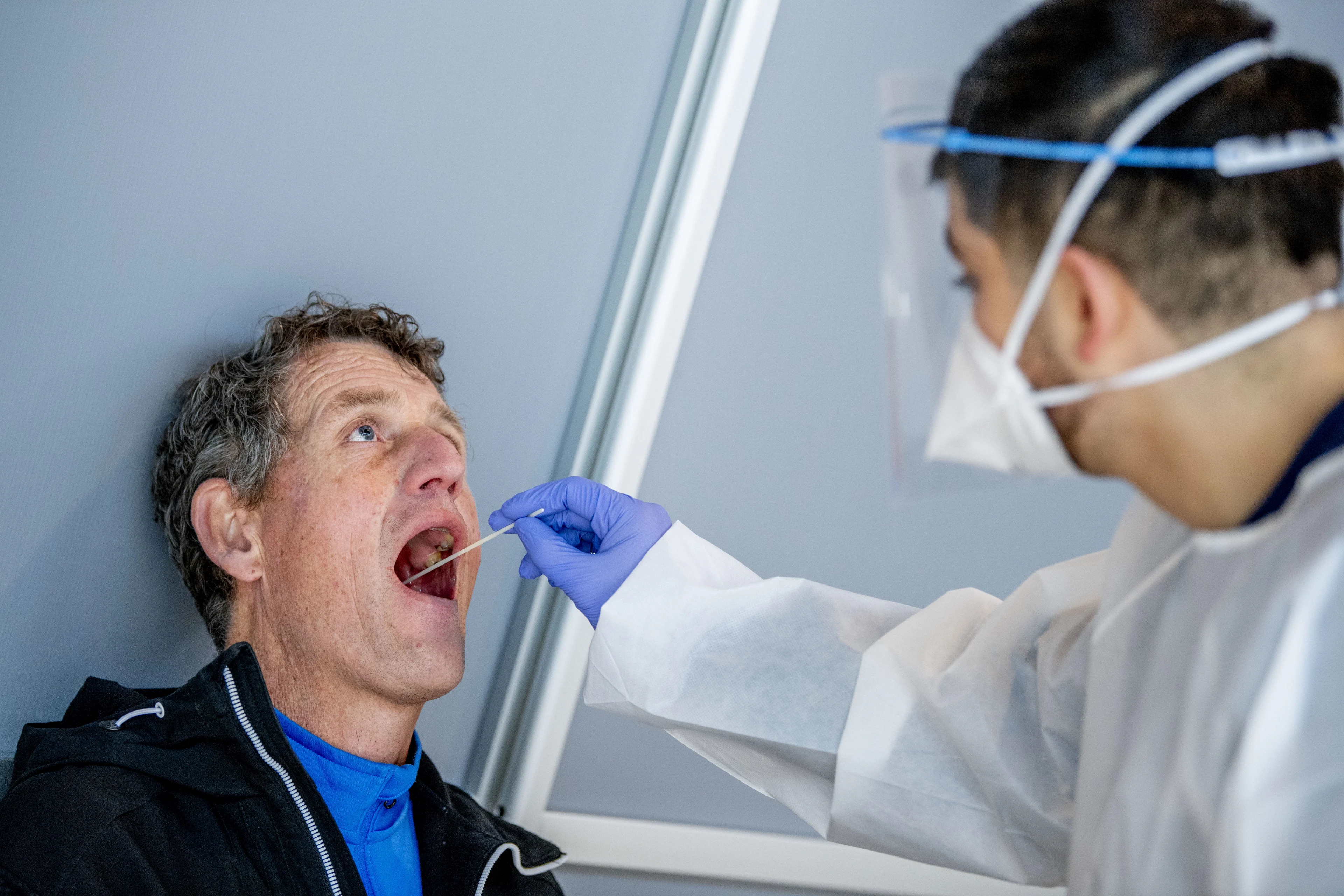 Commerciële teststraten gaan alweer dicht: 'Lukt niet om mensen door te sturen'