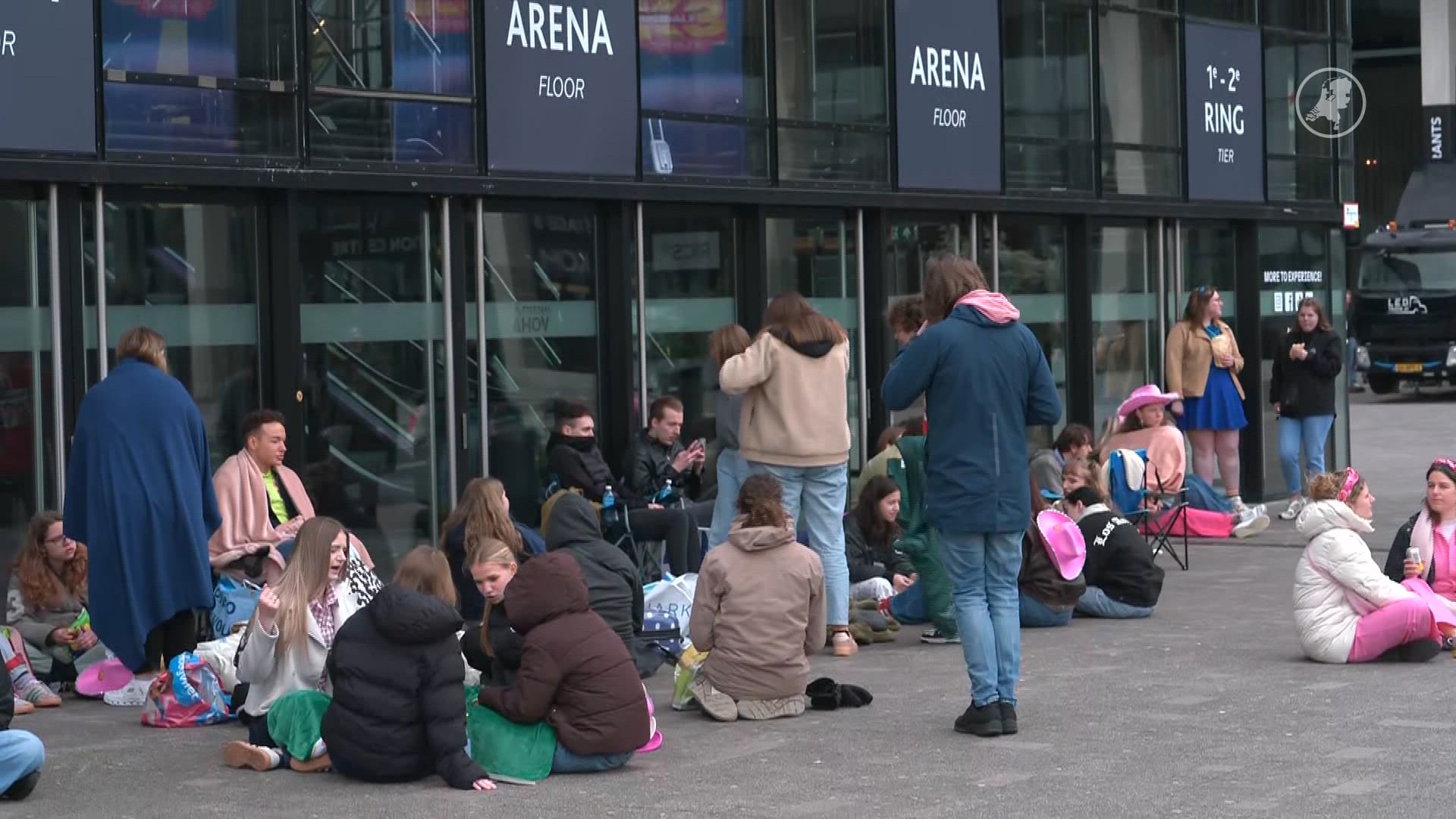 Eerste K3 fans voor de deur vlak voor Nederlandse concertreeks begint