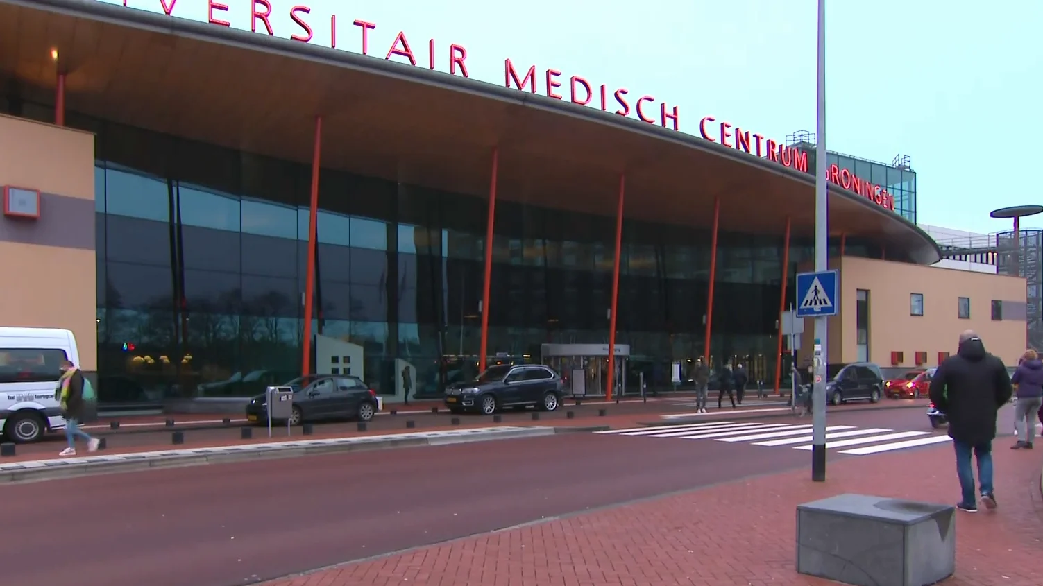 Studente (30) krijgt celstraf en tbs voor stalken en bedreigen Gronings ziekenhuis