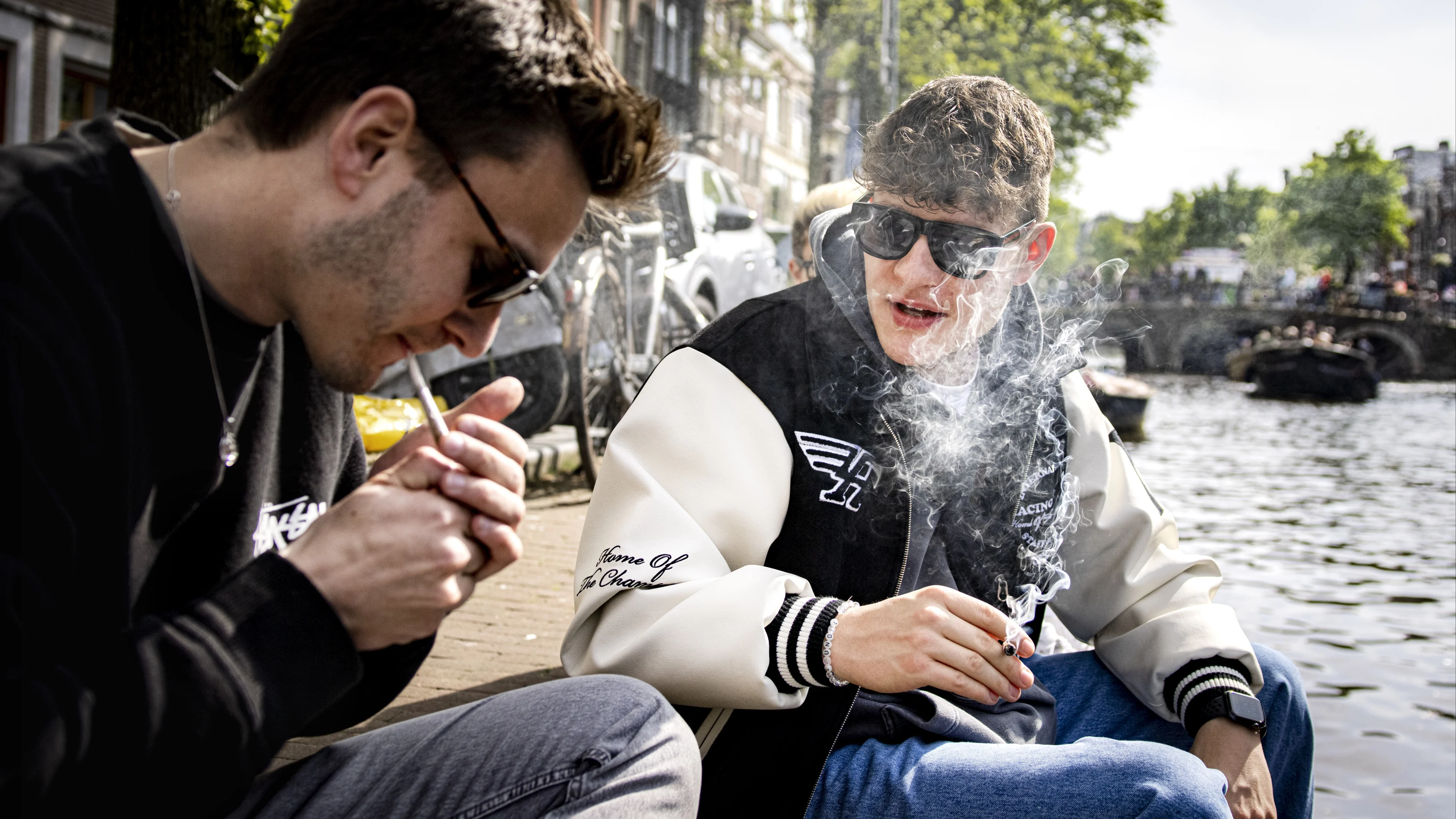 Blowverbod binnenstad Amsterdam gaat vandaag in