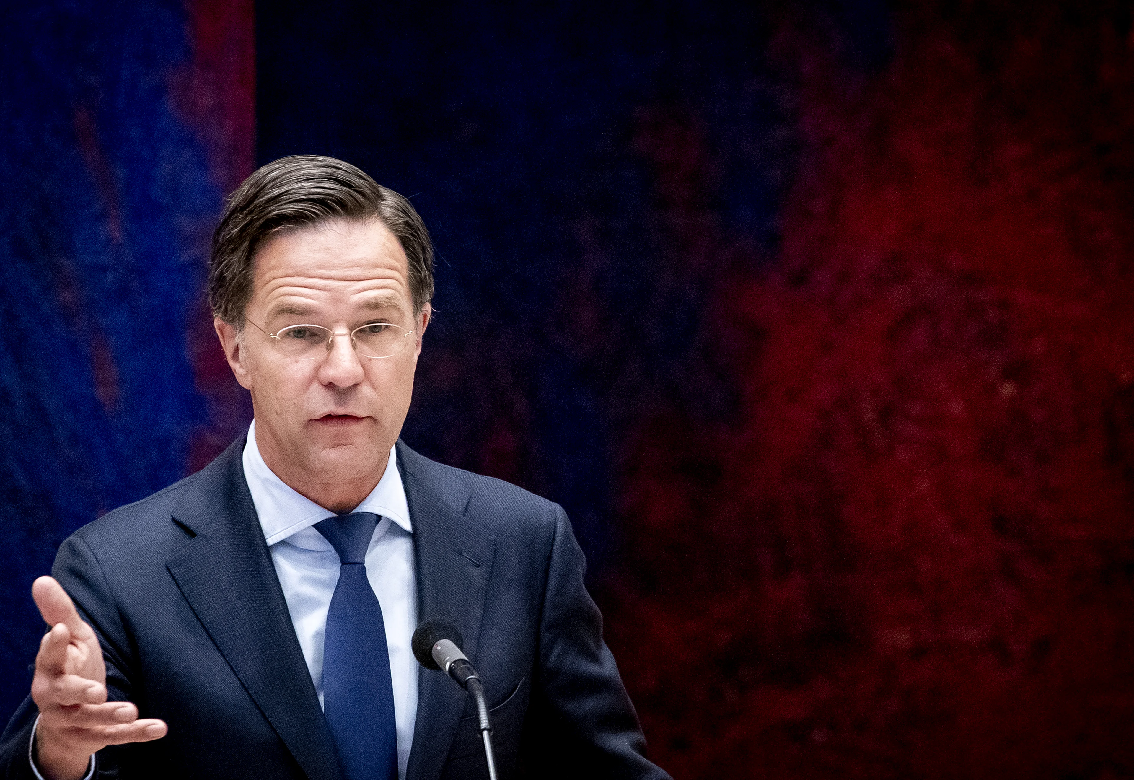 Rutte aan het woord tijdens fel debat: 'Niet trots op wat ik teruglees in notulen'