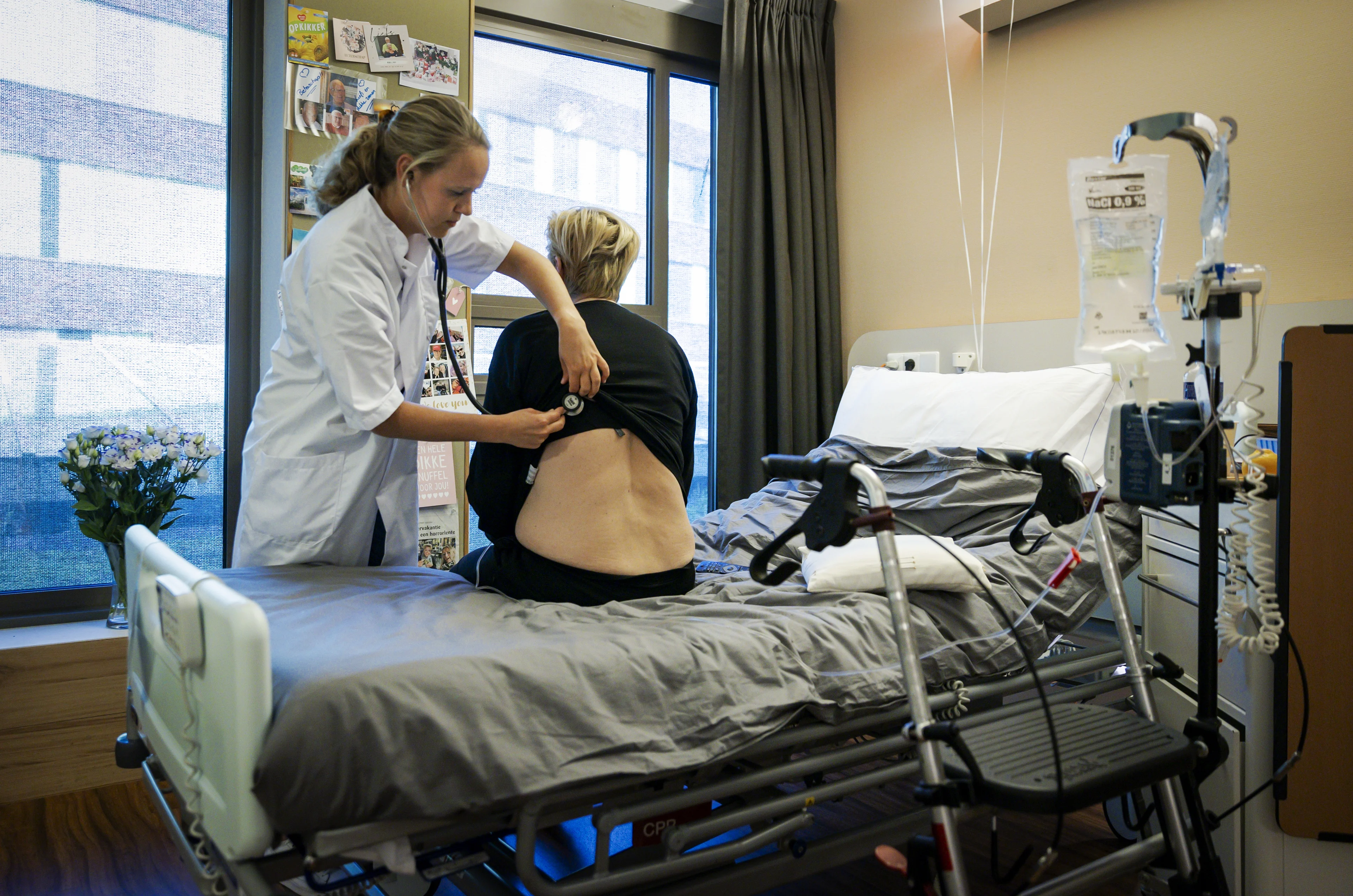 LIVEBLOG | Afname coronapatiënten op ic's zet verder door