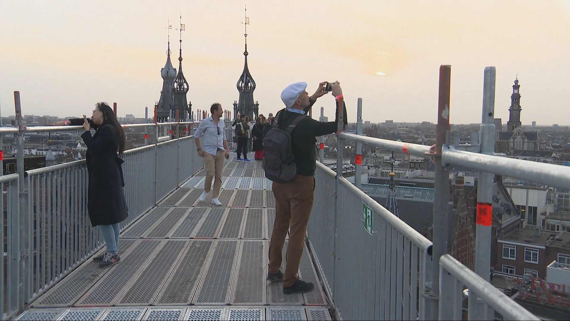 'Dak' van Amsterdam geopend, maar je komt er niet zomaar