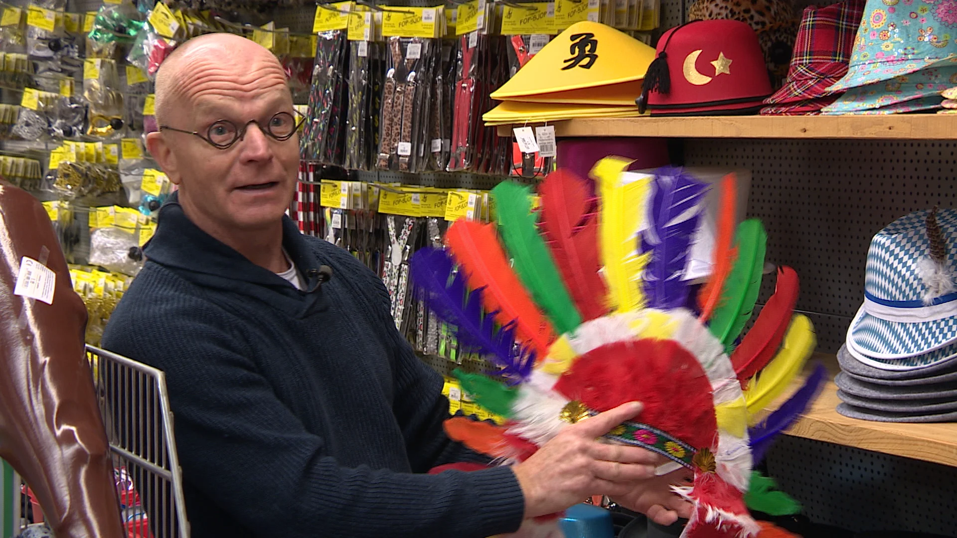 Feestwinkel vreest voor gevolgen actie KOZP over 'racistische carnavalskostuums': 'Straks blijft alleen boerenkiel over'