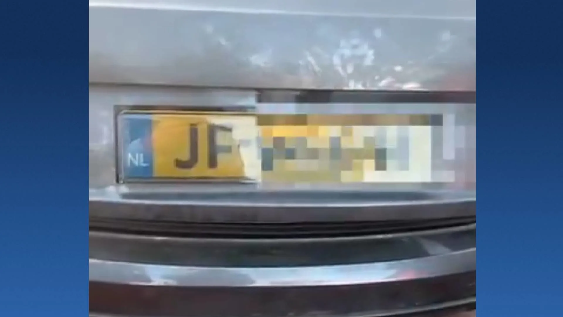 Marechaussee vindt auto met opmerkelijk kenteken: 'Met één druk onzichtbaar'