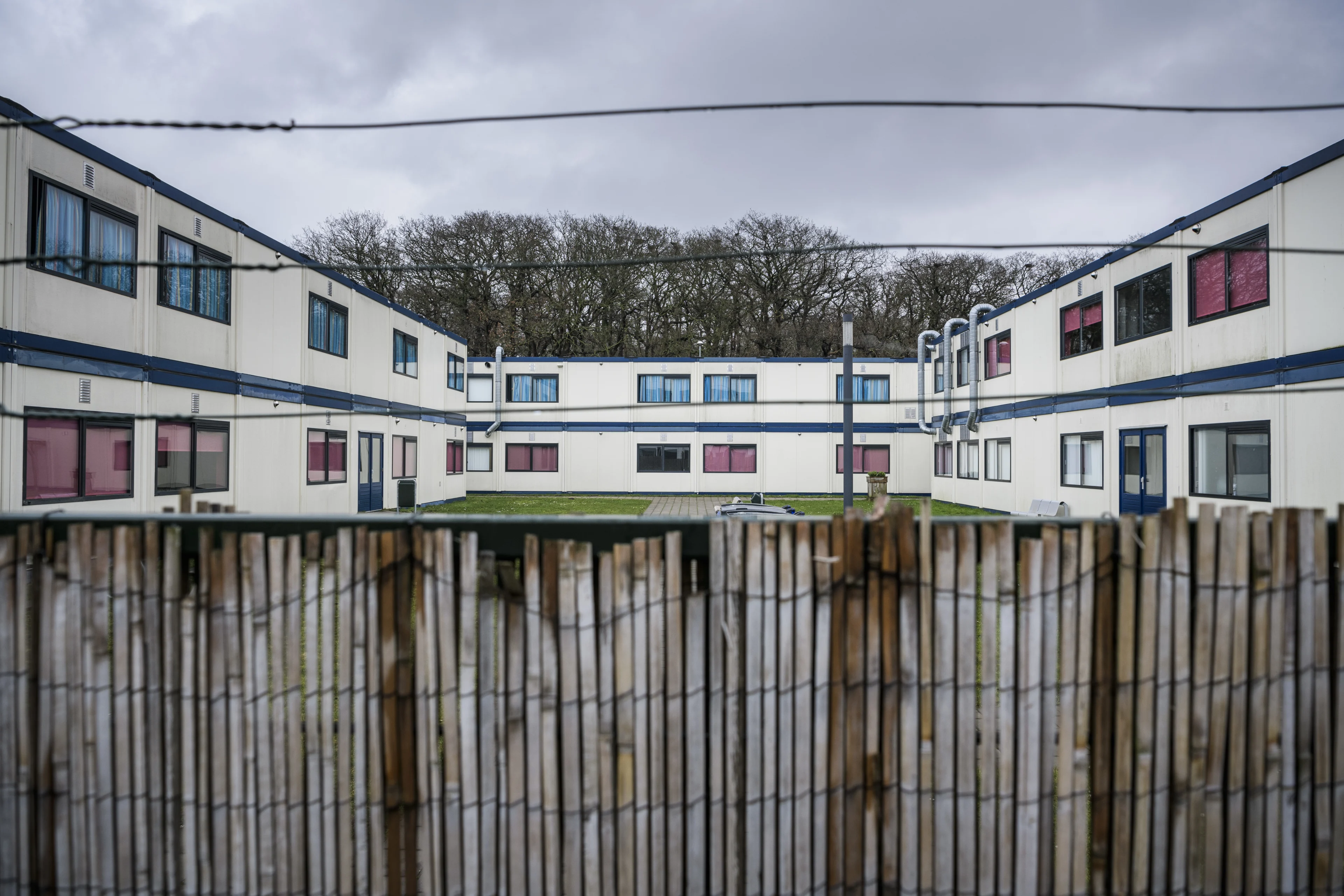 Wetenschappers: asielzoekers in aso-azc’s plaatsen is 'juridisch ondeugdelijk'