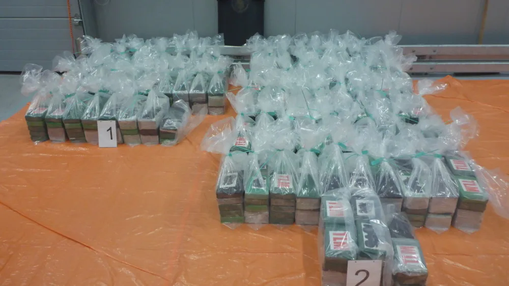 In 2019 bijna twee keer zoveel cocaïne onderschept in haven Rotterdam