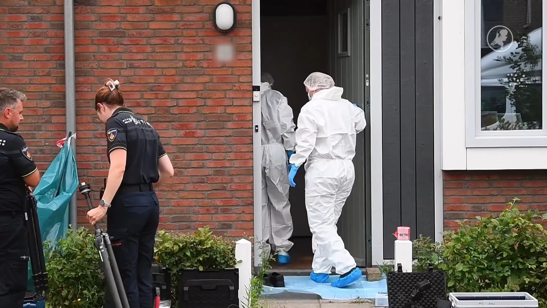 Dode vrouw (34) gevonden in woning Veldhoven, man (34) opgepakt