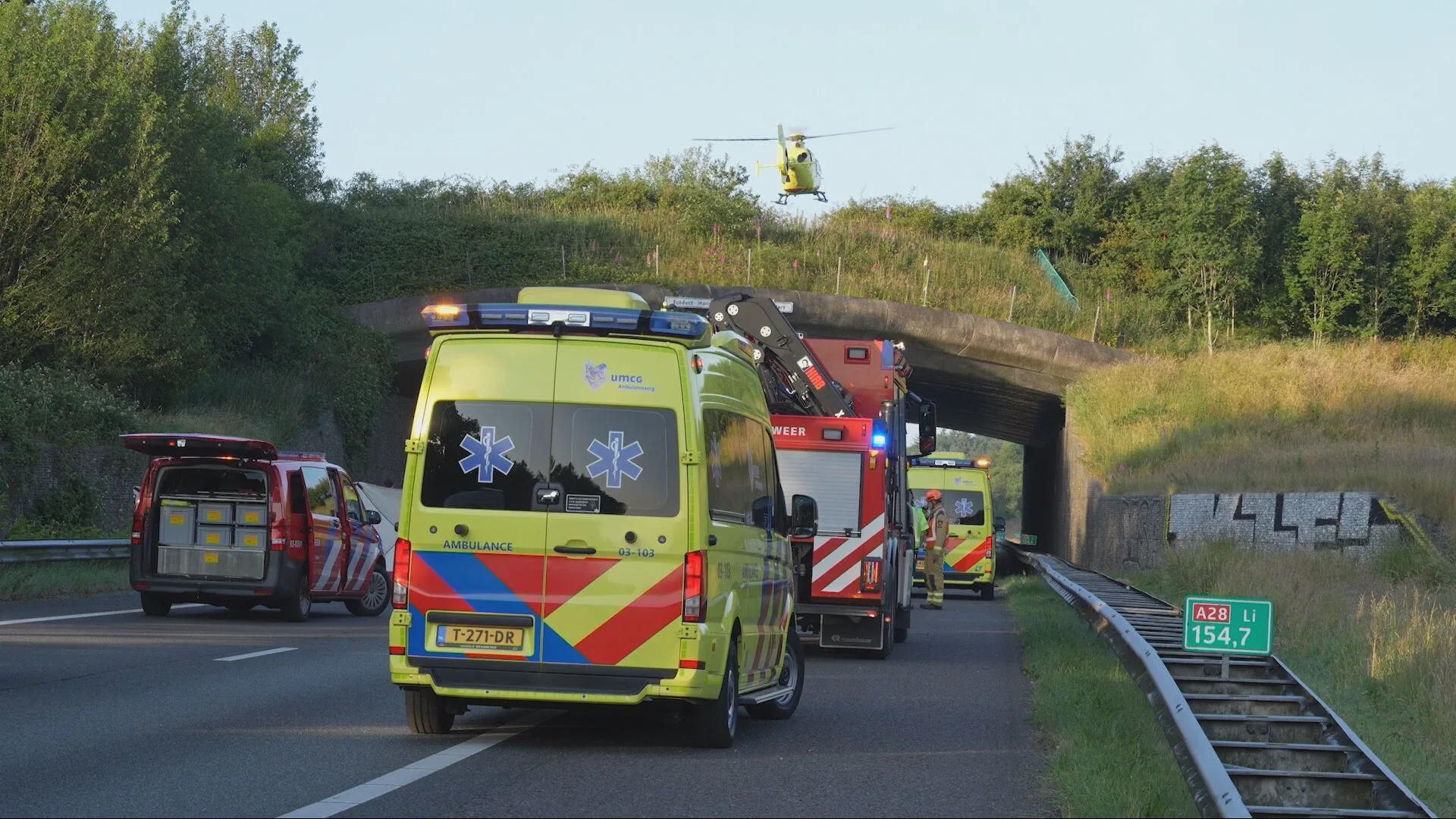 Drie zwaargewonden door aanrijding tussen vrachtwagen en auto in Drentse Spier