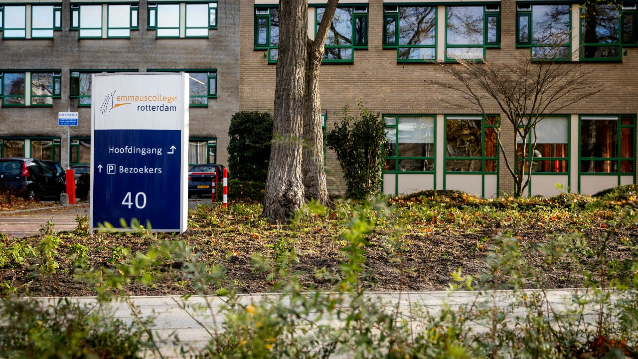 Vrouw (18) aangehouden na bedreiging docent Emmauscollege