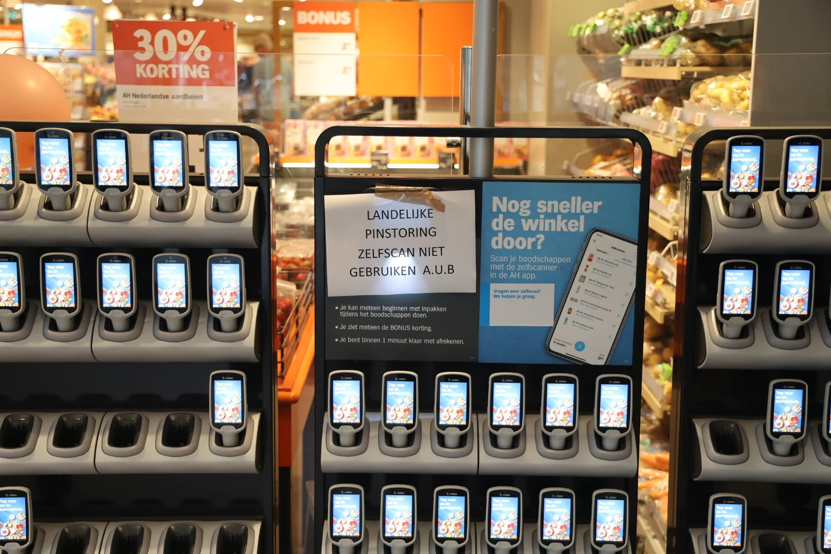 Landelijke pinstoring leidt tot betaalproblemen in winkels