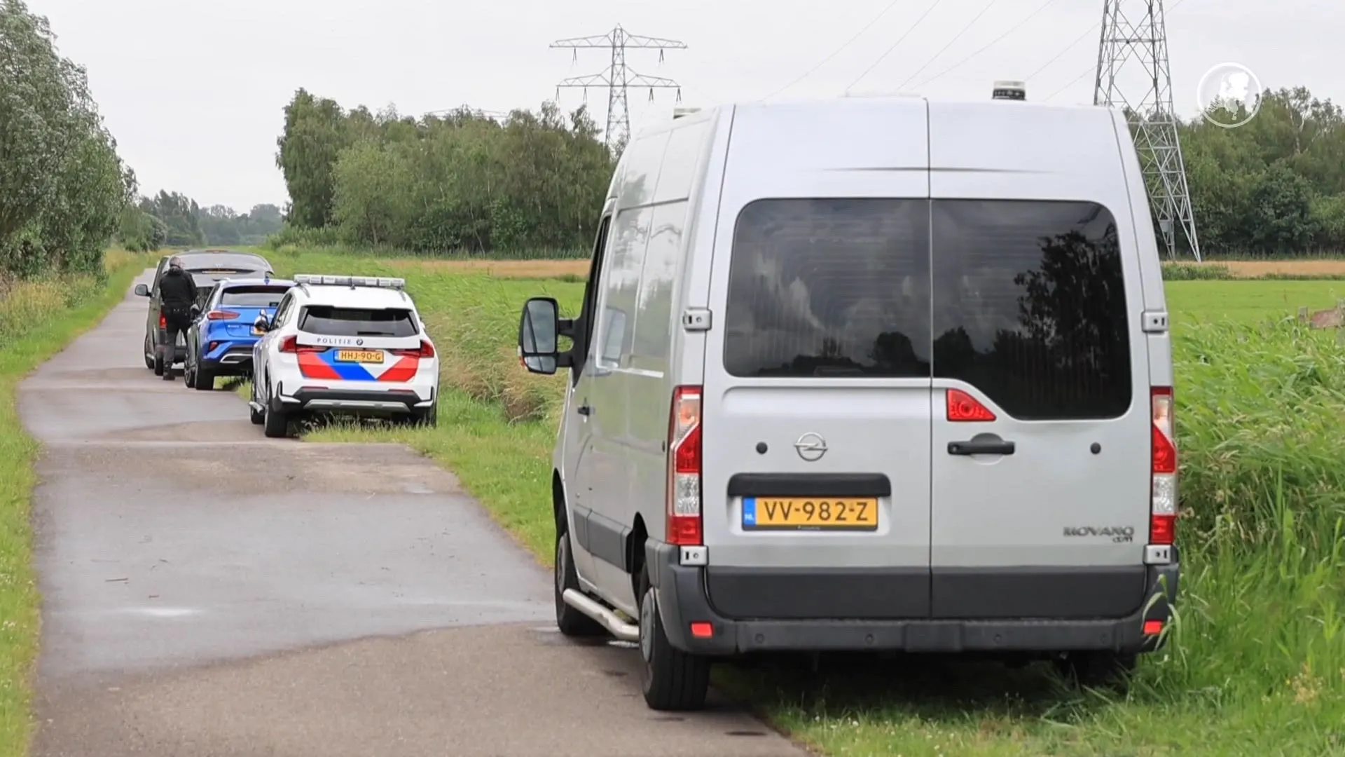 Politie onderzoekt vondst overleden vrouw in water Delft
