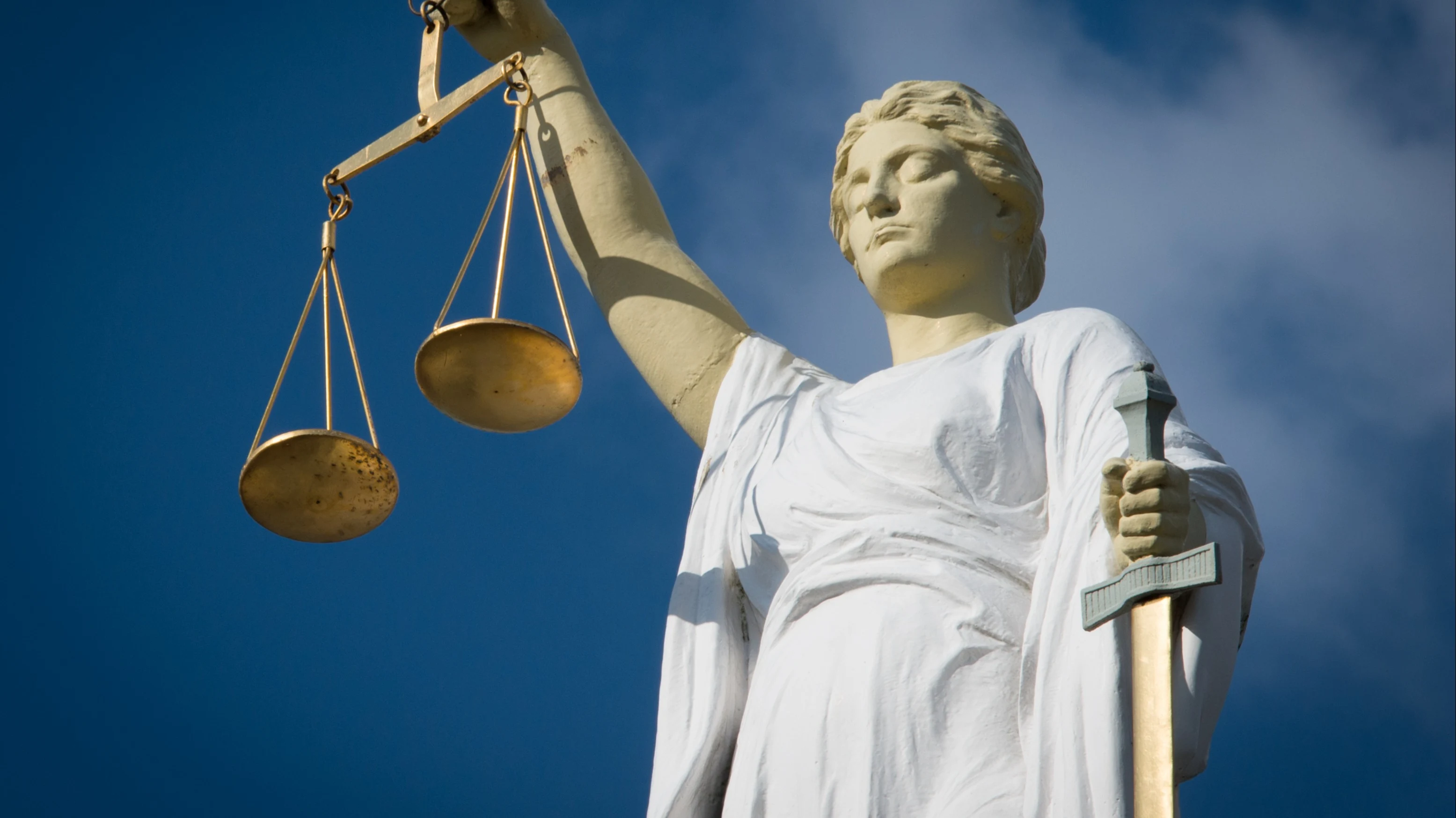 Eis: vader 6 jaar de cel in voor mishandelen en doodschudden baby Aniek