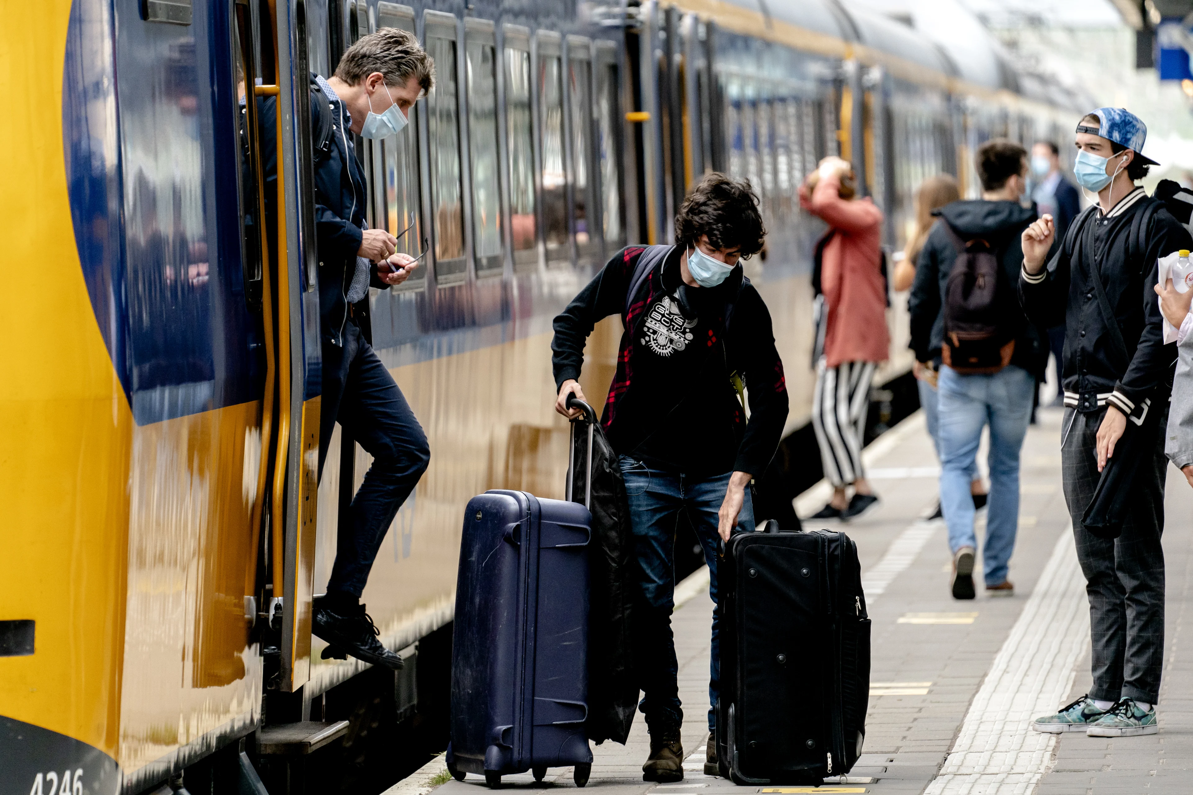 Openbaar vervoer loopt weer vol na versoepeling coronamaatregelen