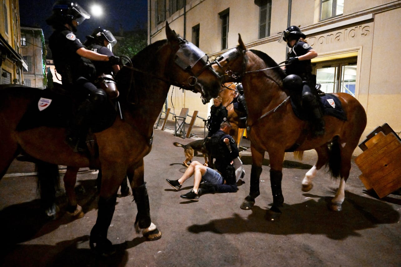 Twee Nederlanders aangehouden voor wedstrijd Olympique Marseille vs. Feyenoord