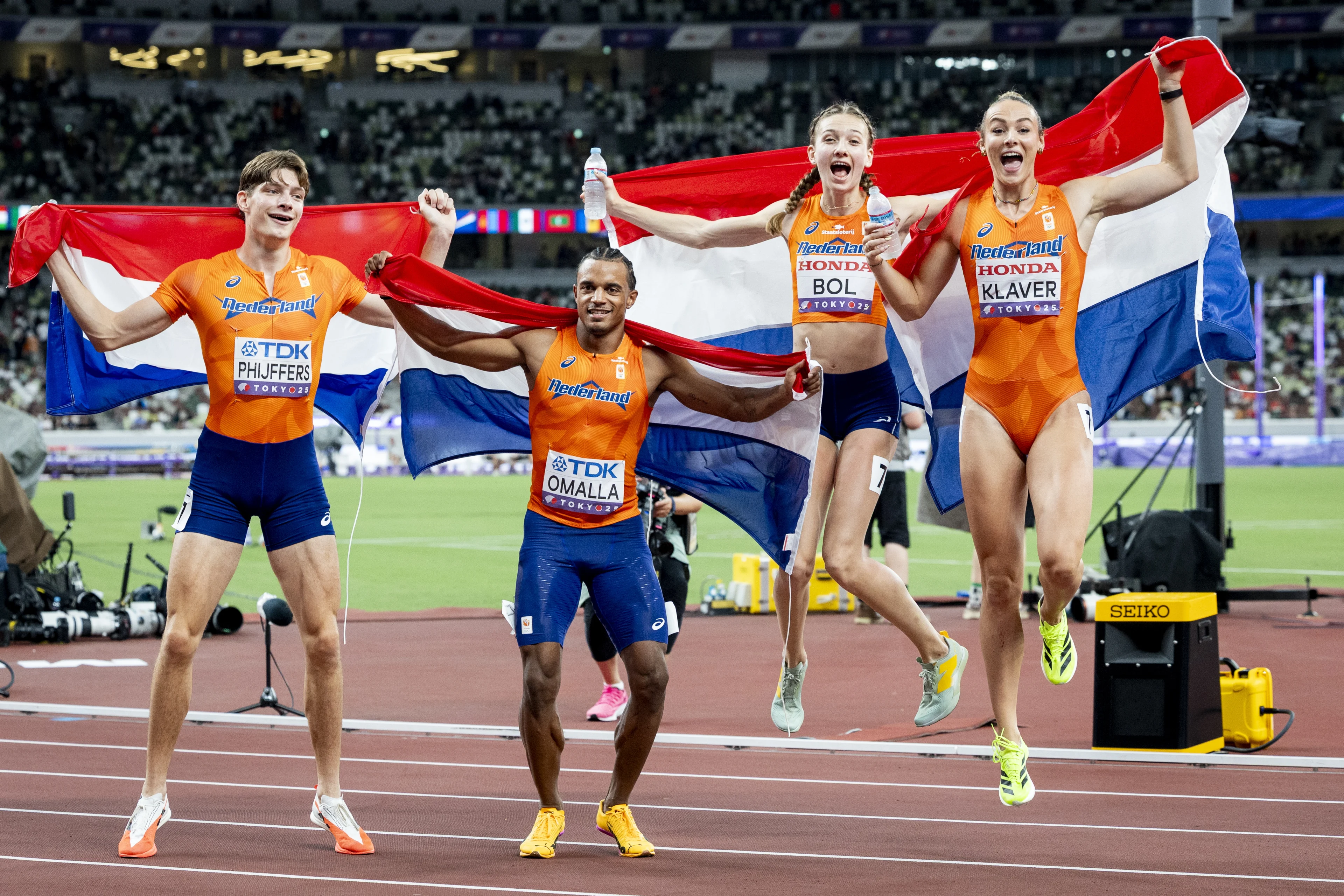 Zilver voor gemengde estafetteploeg op WK in Japan