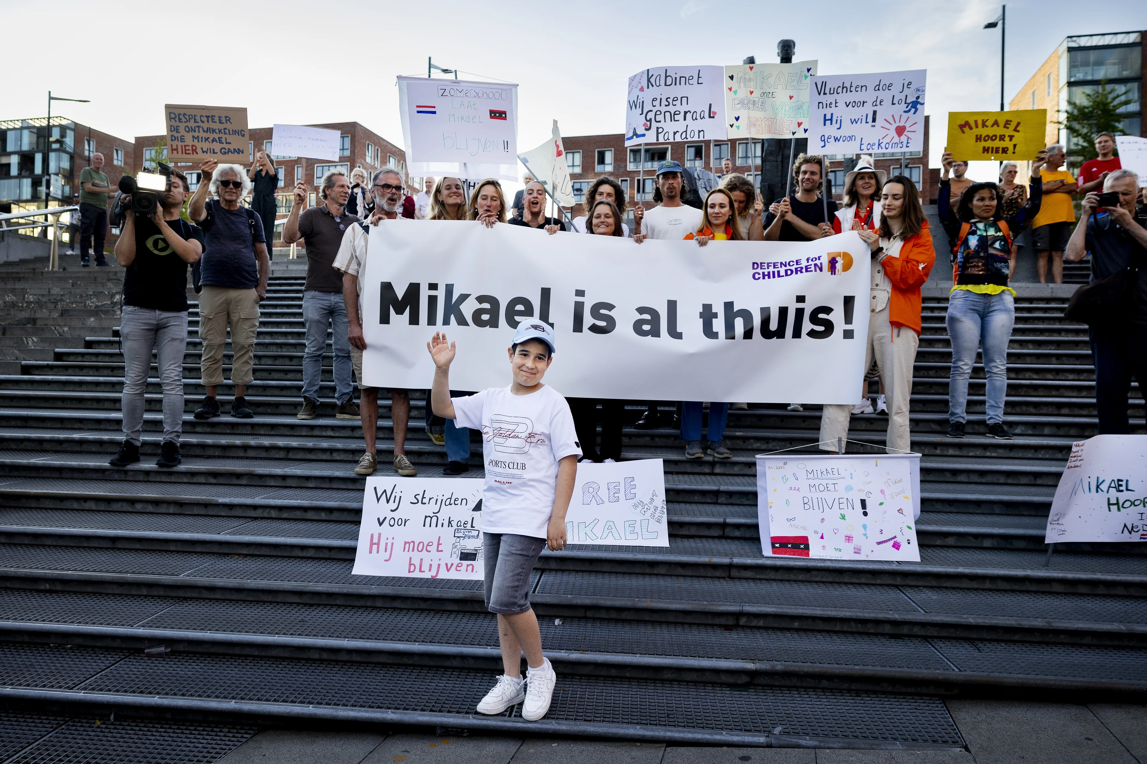 Mikael (11) hoeft Nederland nog niet te verlaten: nieuwe aanvraag ingediend bij IND