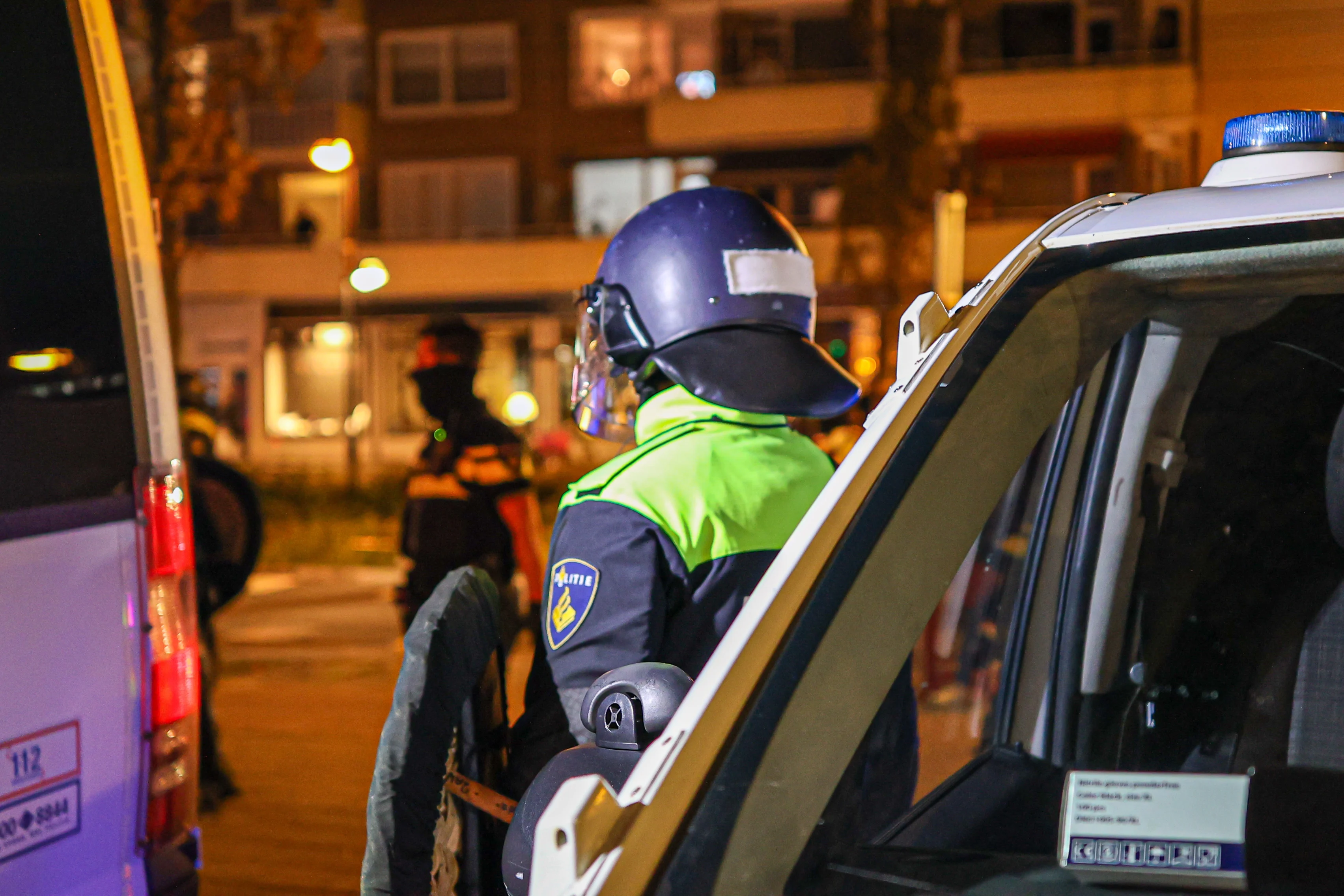 Twee mannen gepakt voor rellen in Amsterdam na WK-zege Marokko