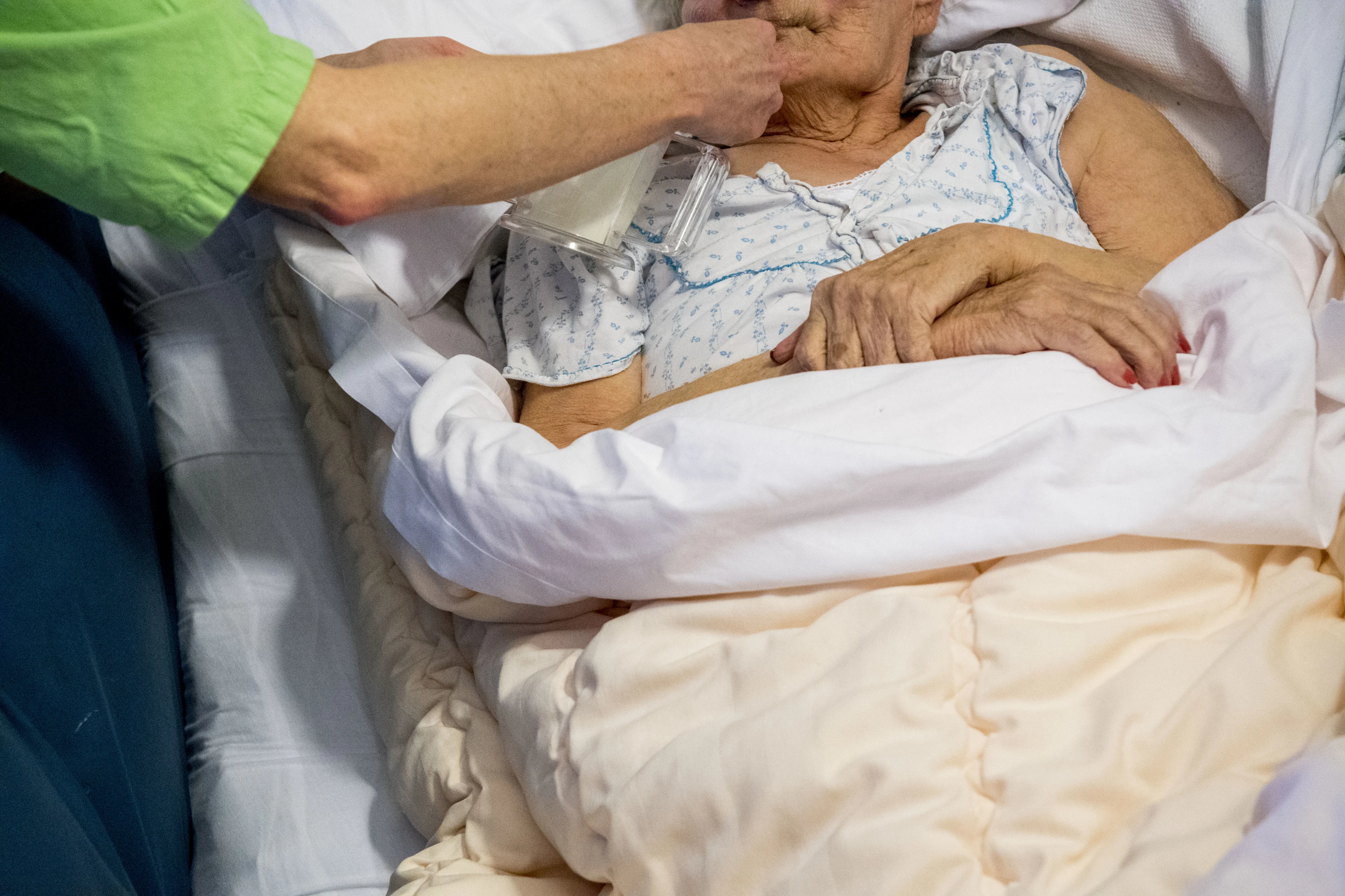 LIVEBLOG | Voor het eerst minder coronapatiënten op intensive care