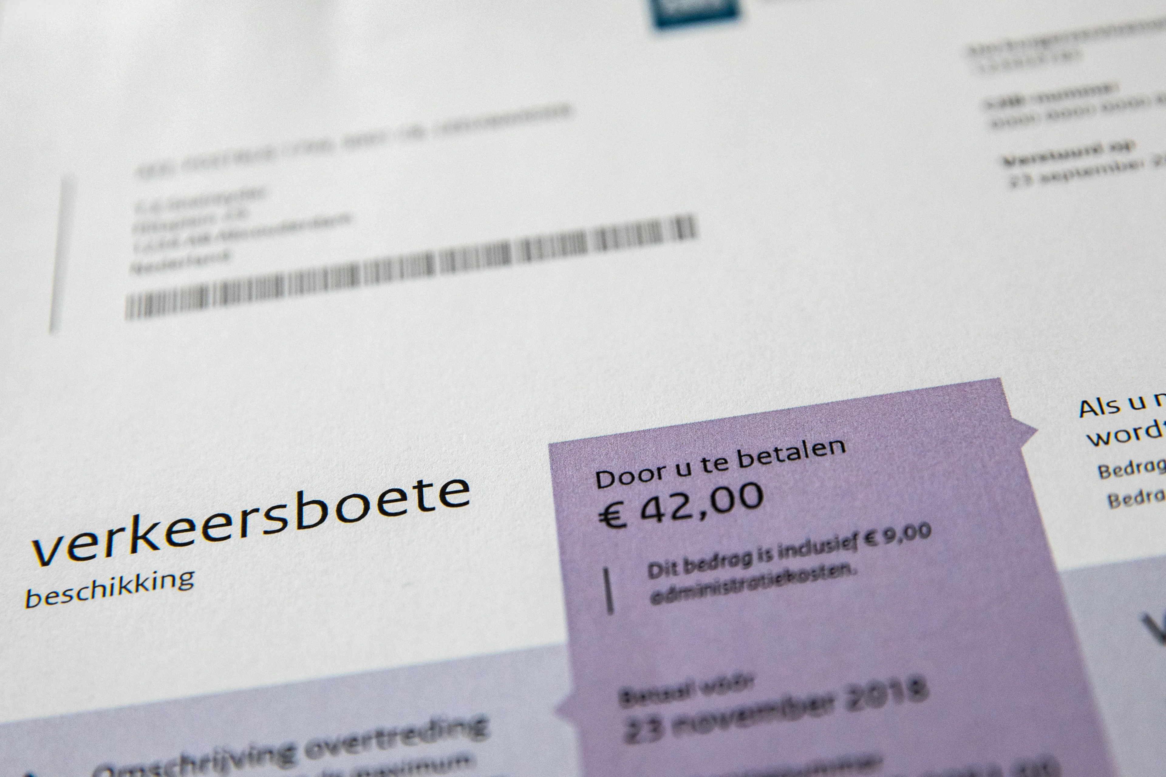 Nederlanders houden zich minder goed aan verkeersregels: meer overtredingen dit jaar