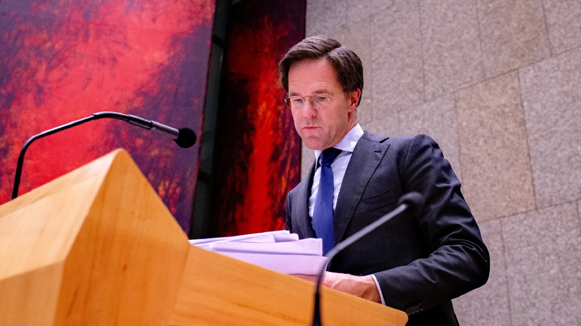 Debat in Tweede Kamer: komt er een avondklok?