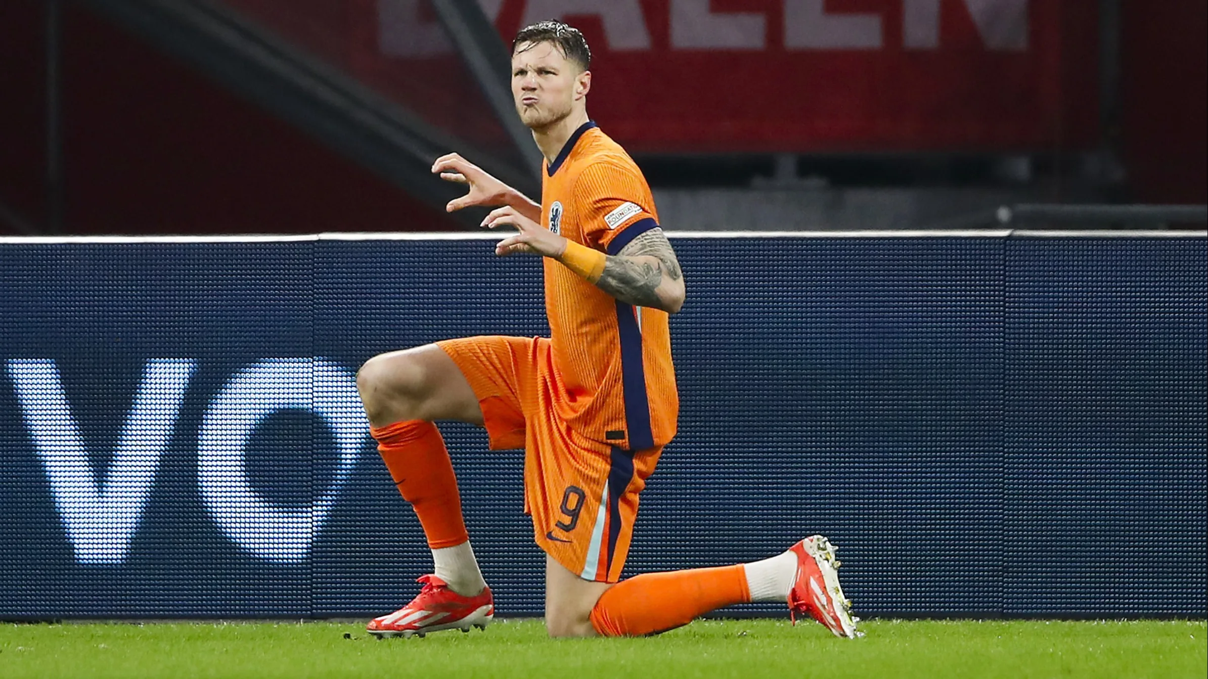 Kritiek op juichende Weghorst na penalty: 'Geen moment bij stilgestaan'