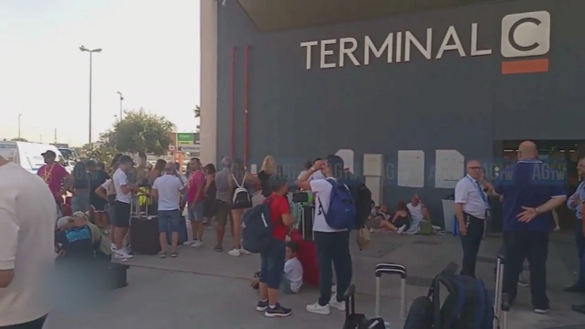 Nog zes Nederlanders gestrand op Sicilië, vliegen vrijdag terug