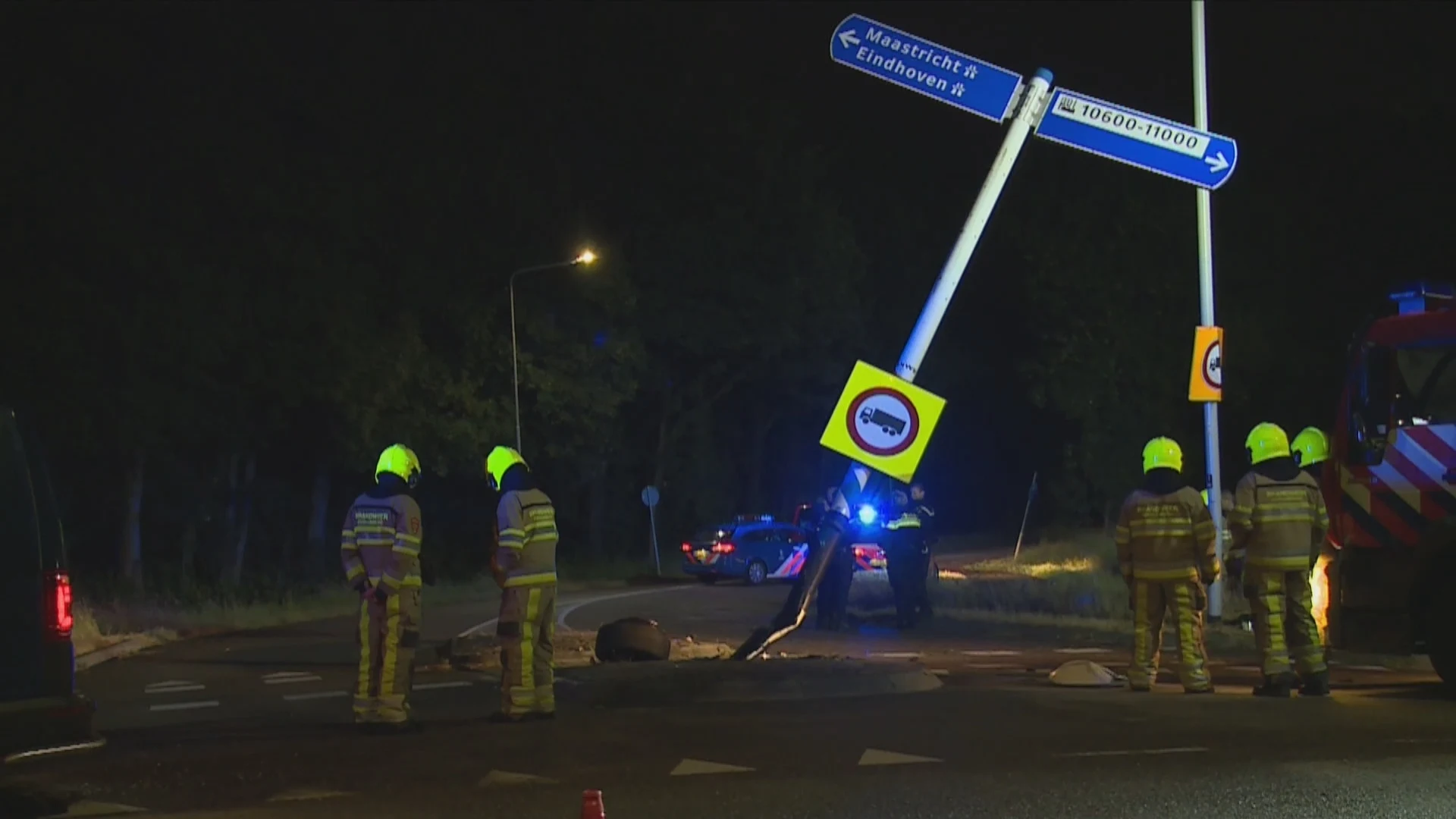 Automobilist (24) komt om bij eenzijdig ongeluk in Born