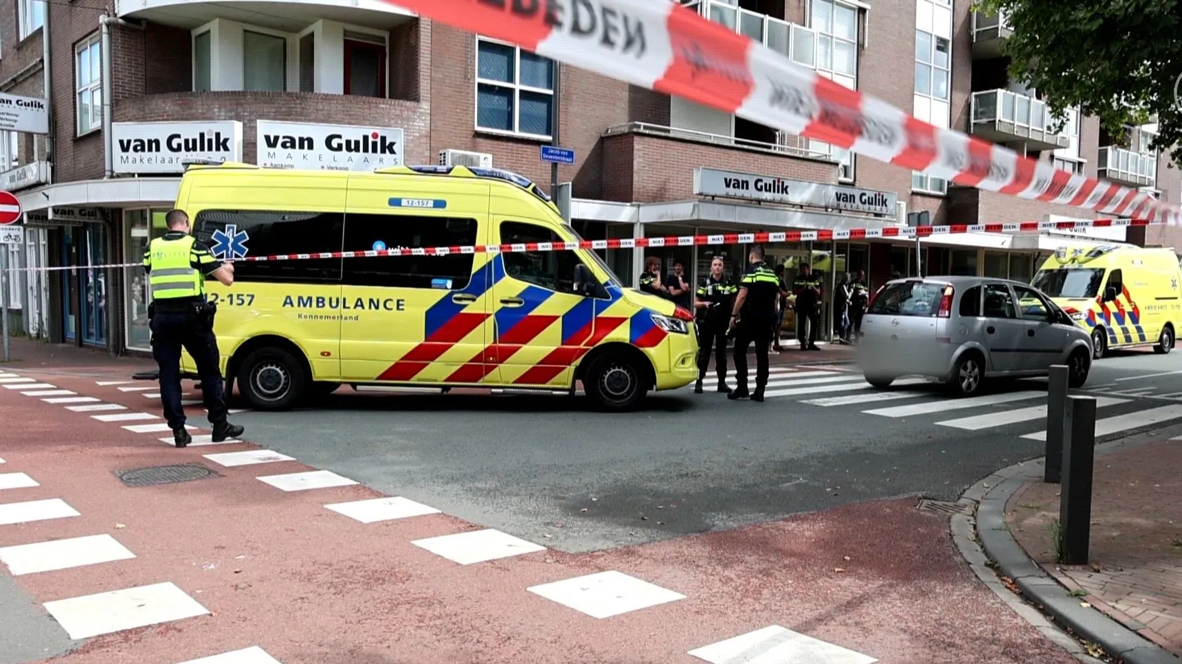 Aangereden voetganger zebrapad Beverwijk overleden, politie zoekt getuigen