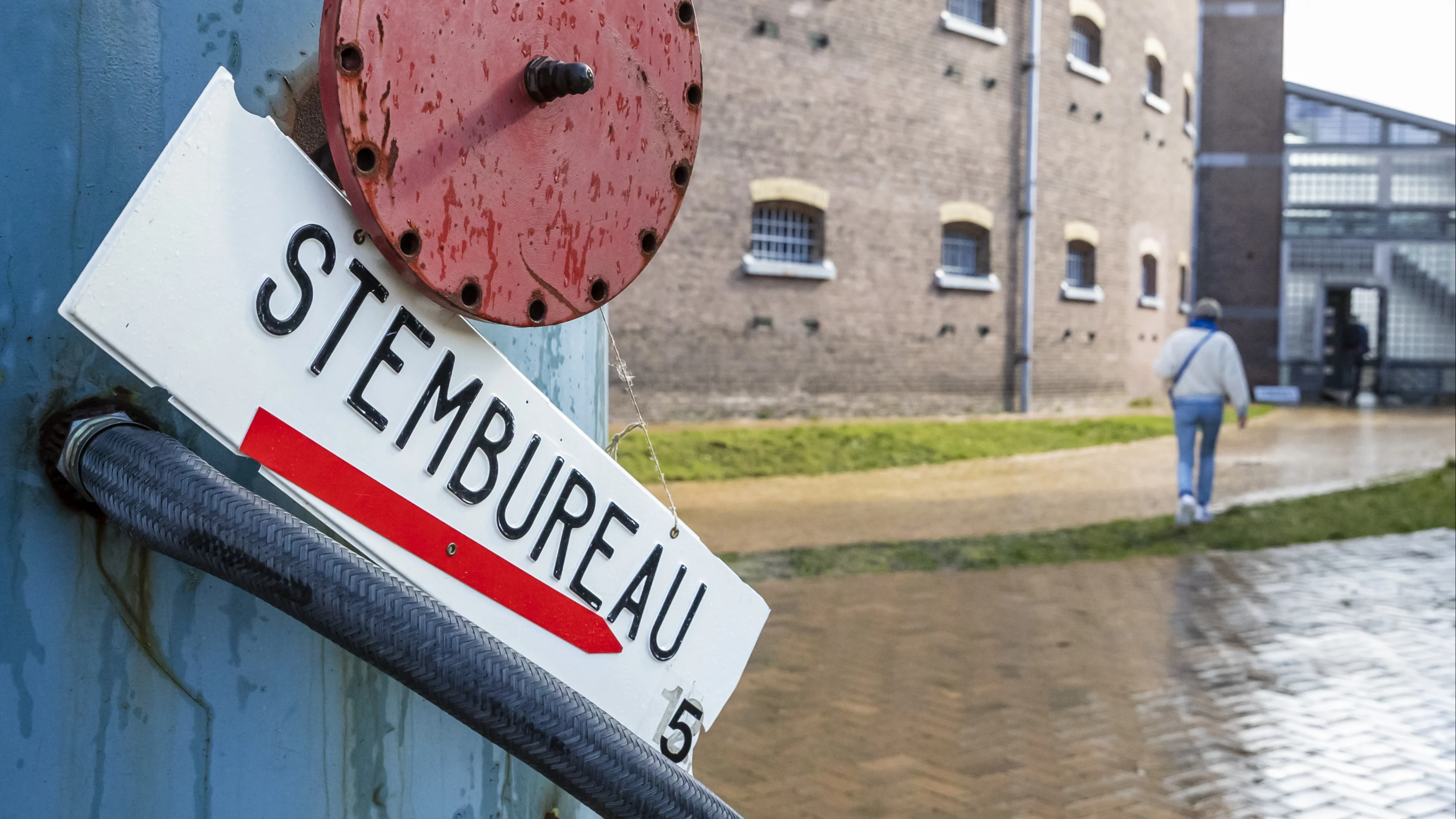 Gevangenen willen voortaan zelf stemmen en eisen eigen stembureaus