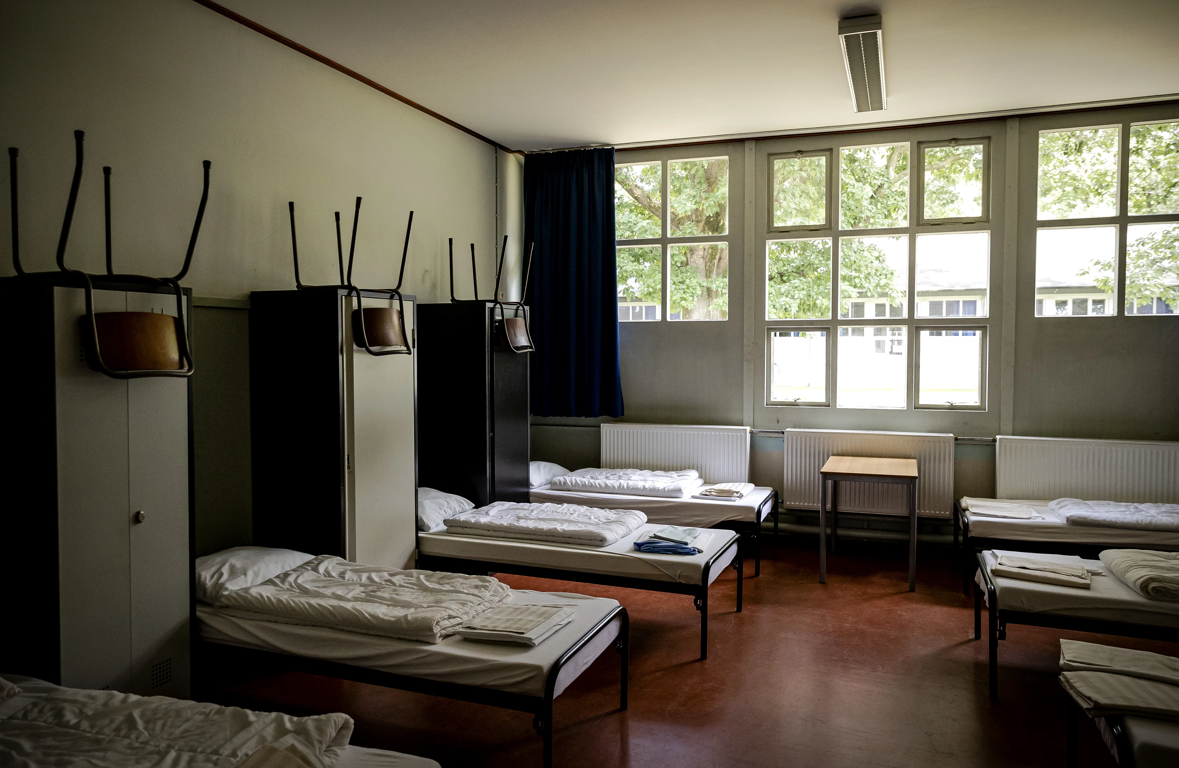 COA sluit zaterdag toegangspoorten Harskamp om demonstraties extreemrechts en -links