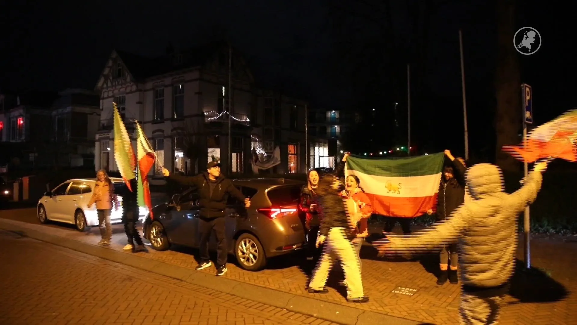Feest gevierd in centrum Apeldoorn na dood Khamenei