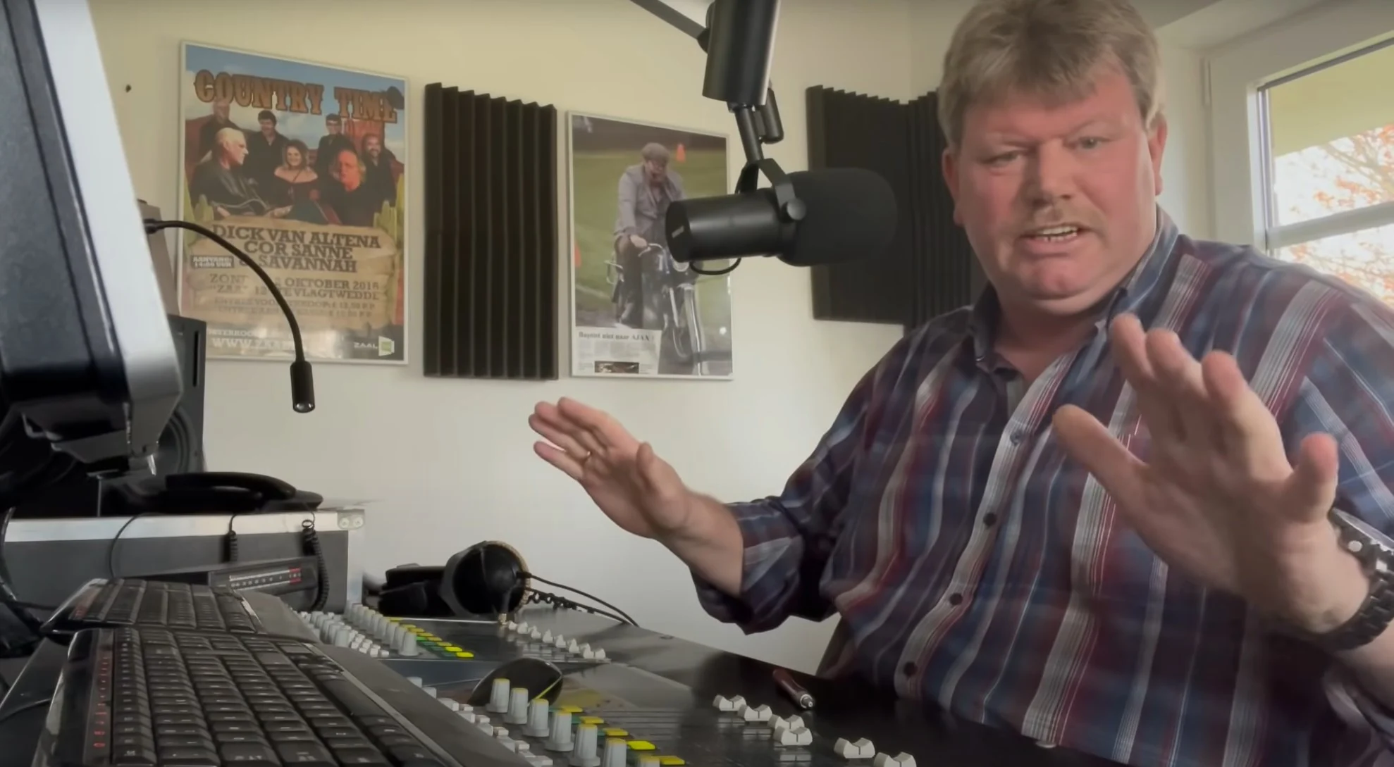 DJ neemt live op radio ontslag vanwege onvrede over muziekkeuze zender