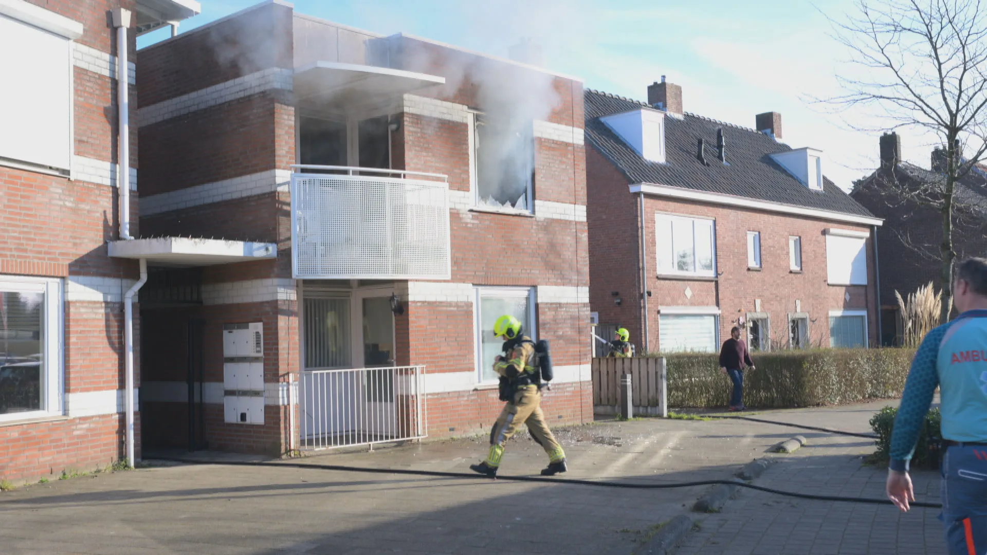 Bewoner overleden bij woningbrand Tilburg, politie onderzoekt toedracht