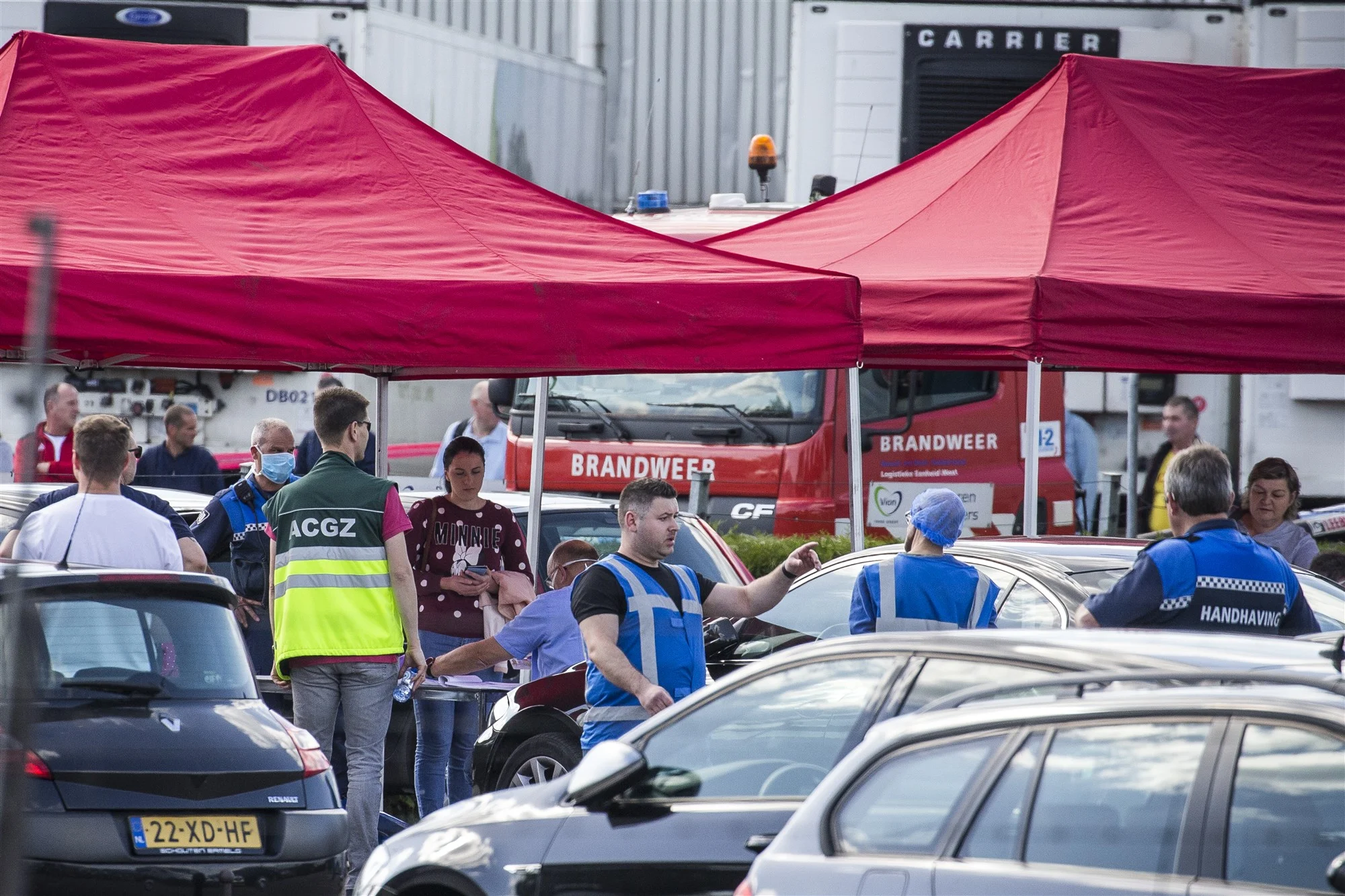Controle Vion Apeldoorn afgerond, vleesbedrijf zet meer dan 50 touringcars in