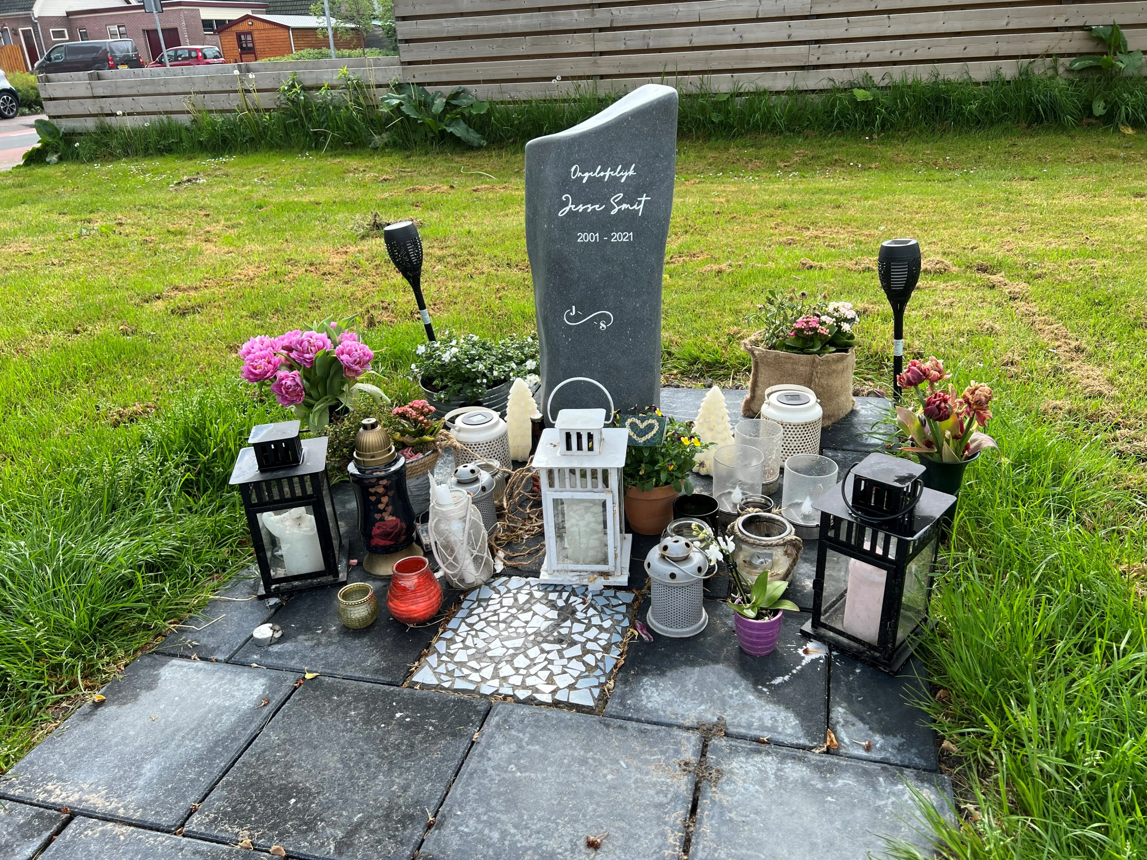 Rechtszaak begonnen tegen dronken bestuurder die Jesse (20) doodreed