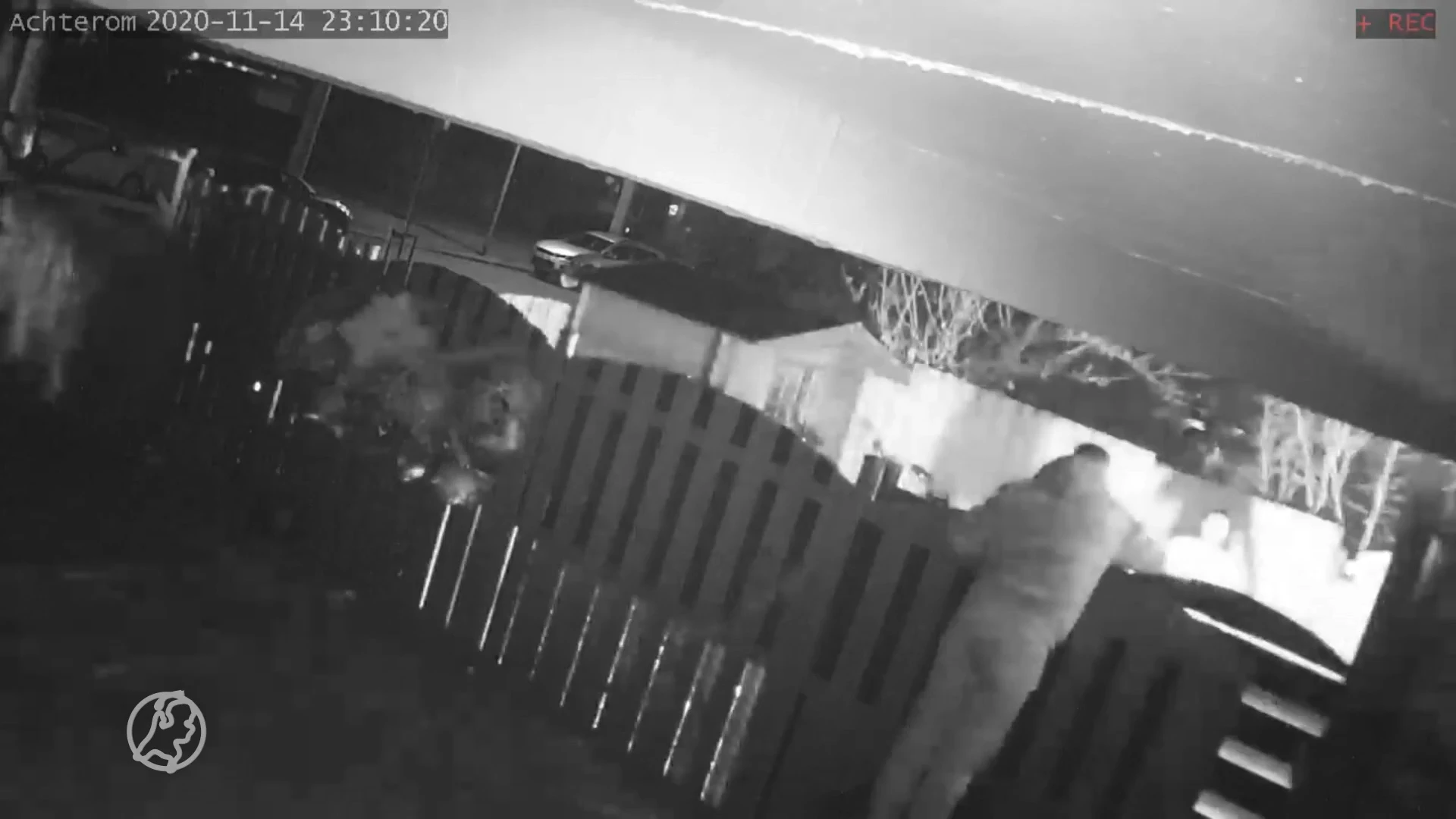 VIDEO: 'Terrorbuurman' Heerlen schiet Syrische vader te hulp