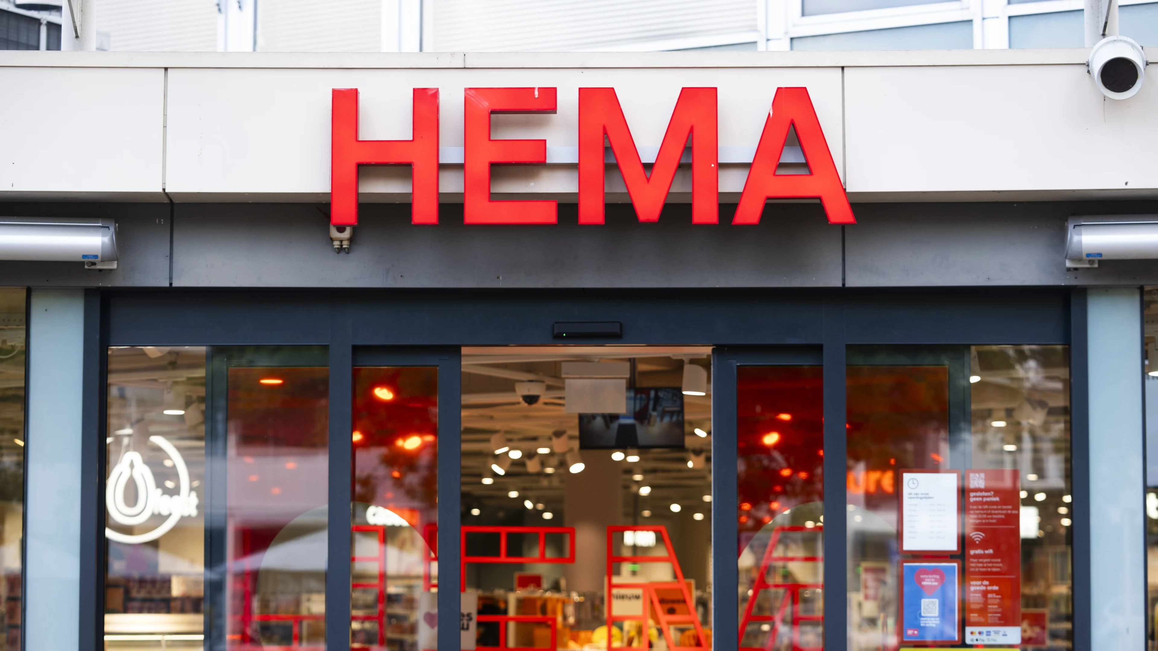 Dit is waarom er bij HEMA momenteel geen tompouce te koop is 