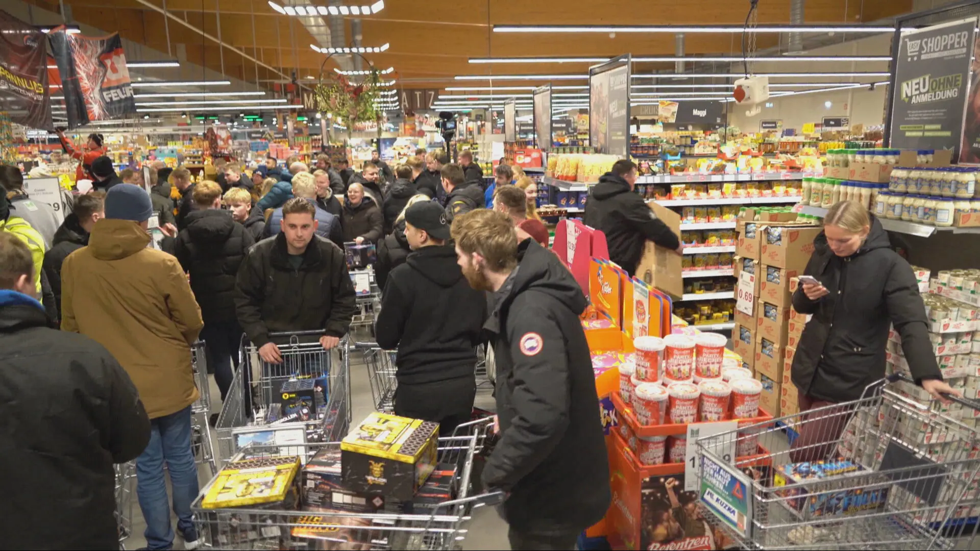 Laatste jaar knallen: grote drukte bij vuurwerkwinkels