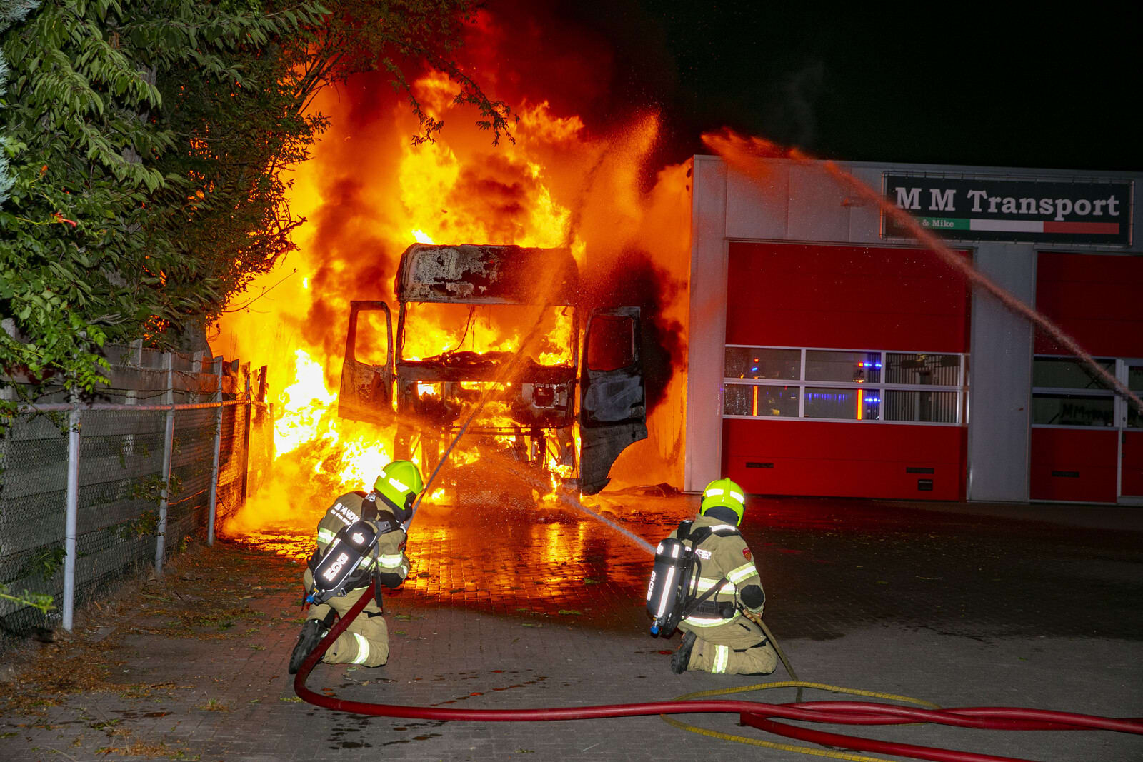 Drie aanhoudingen voor in brand steken vrachtwagen Doesburg