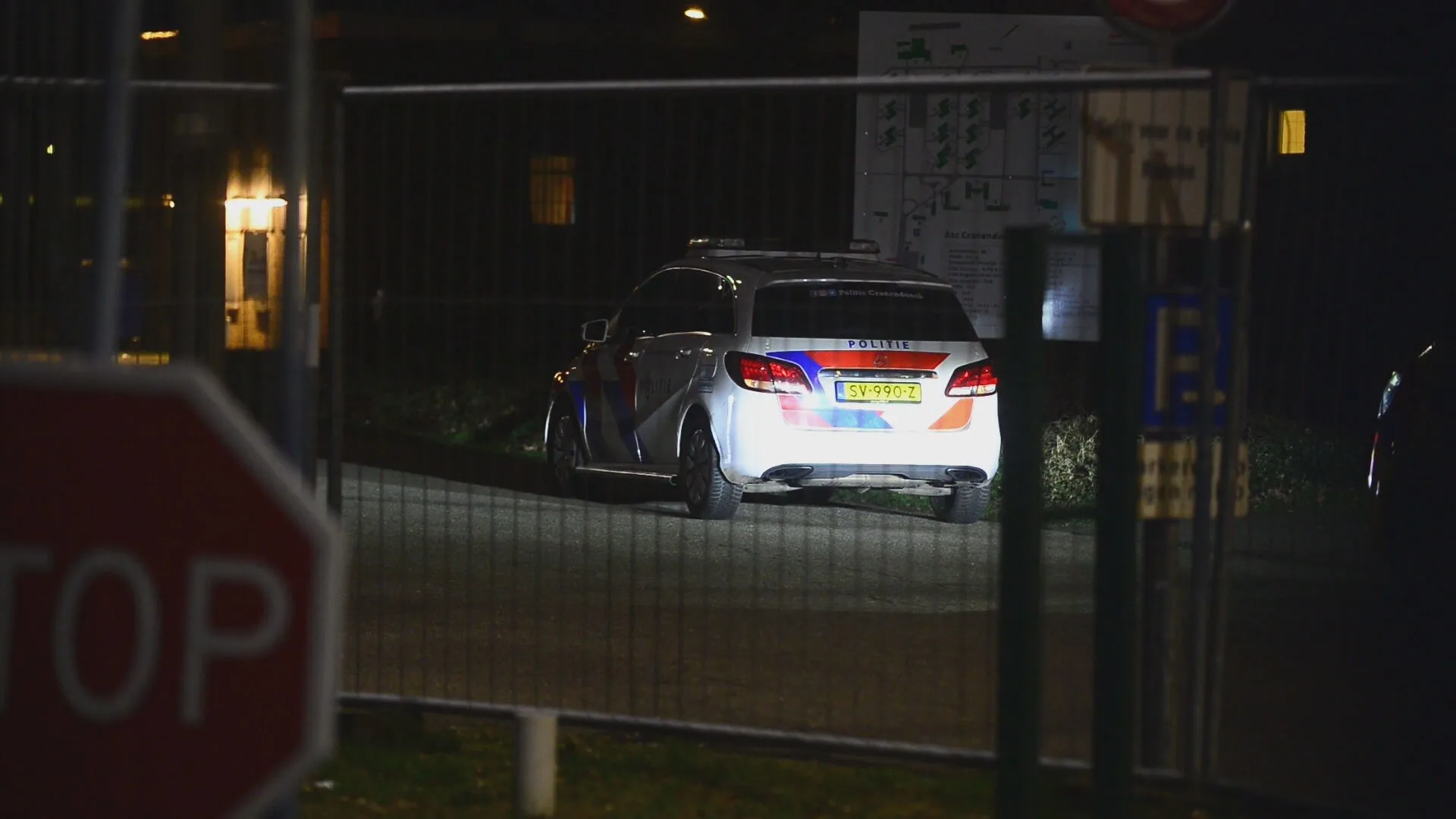 Vecht- en steekpartij in AZC Budel, 24-jarige man raakt gewond