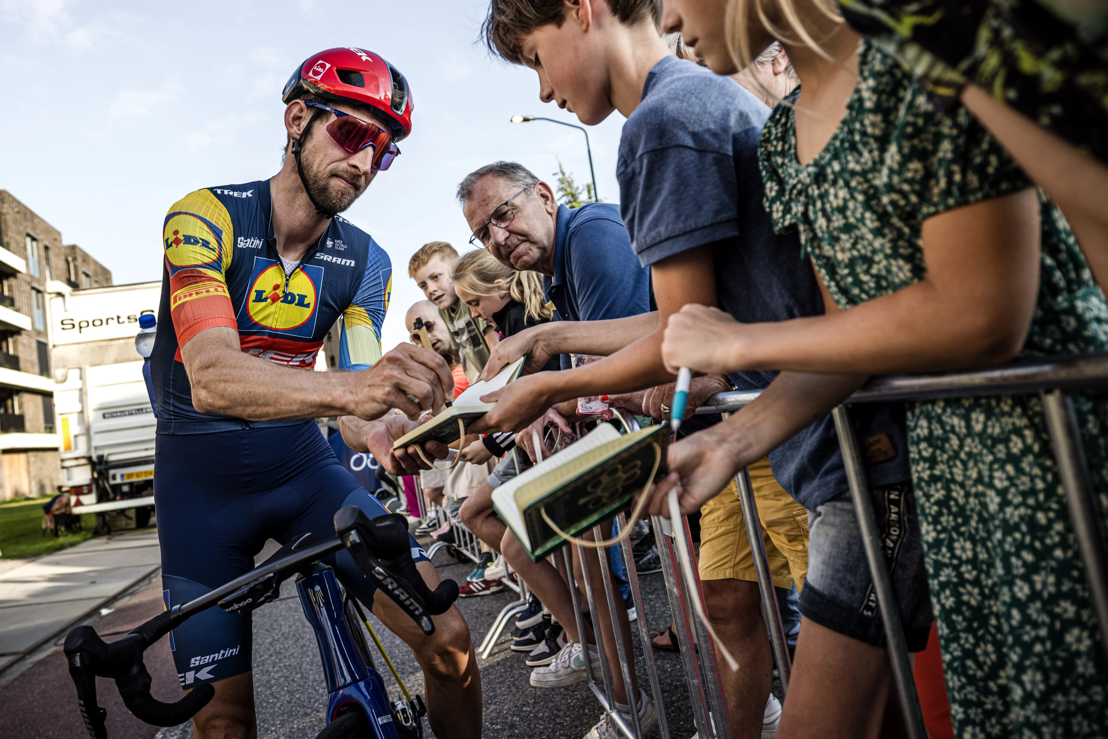 One last dance: Bauke Mollema (39) zegt wielrennen vaarwel