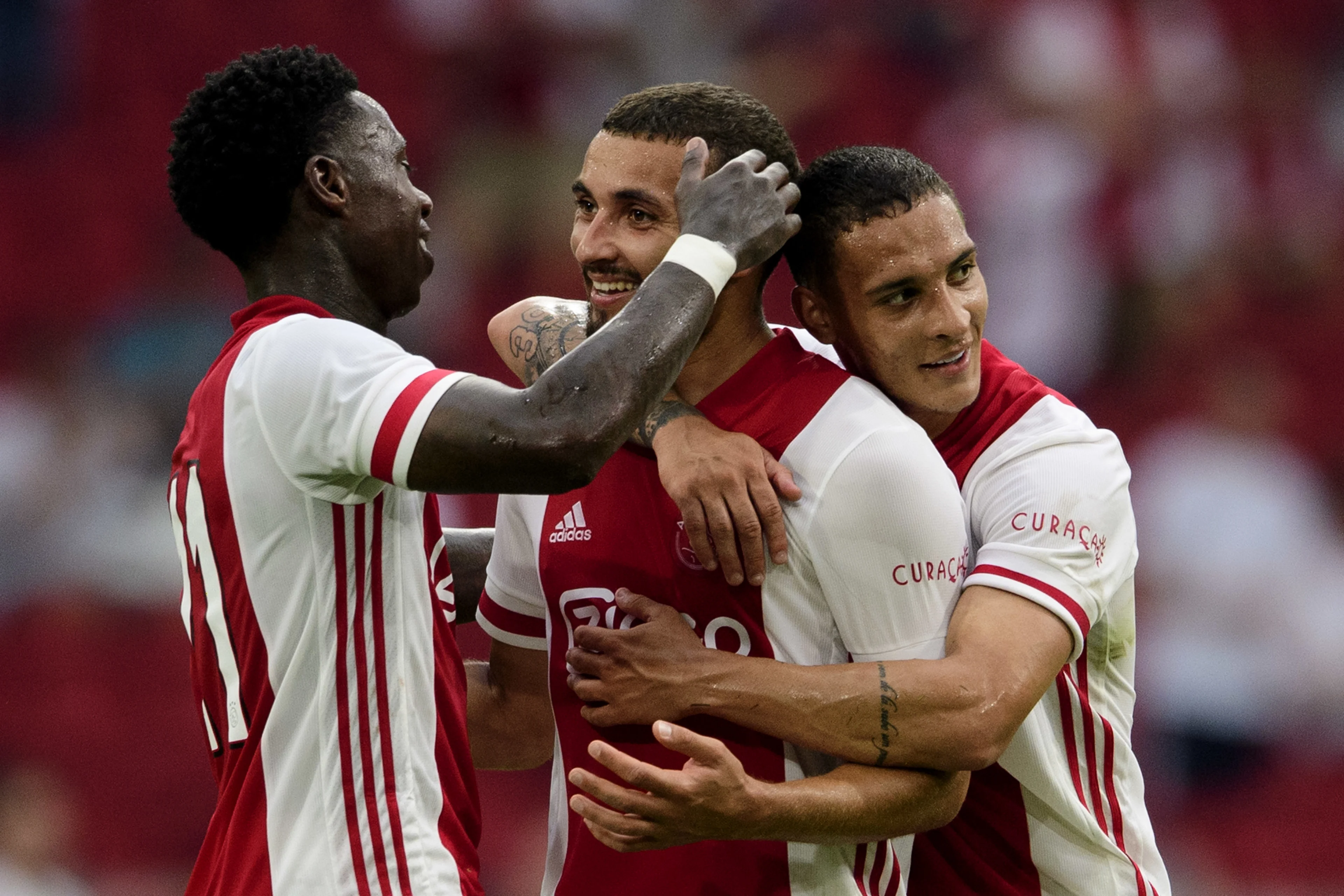 Bayern München schiet Ajax direct naar groepsfase Champions League