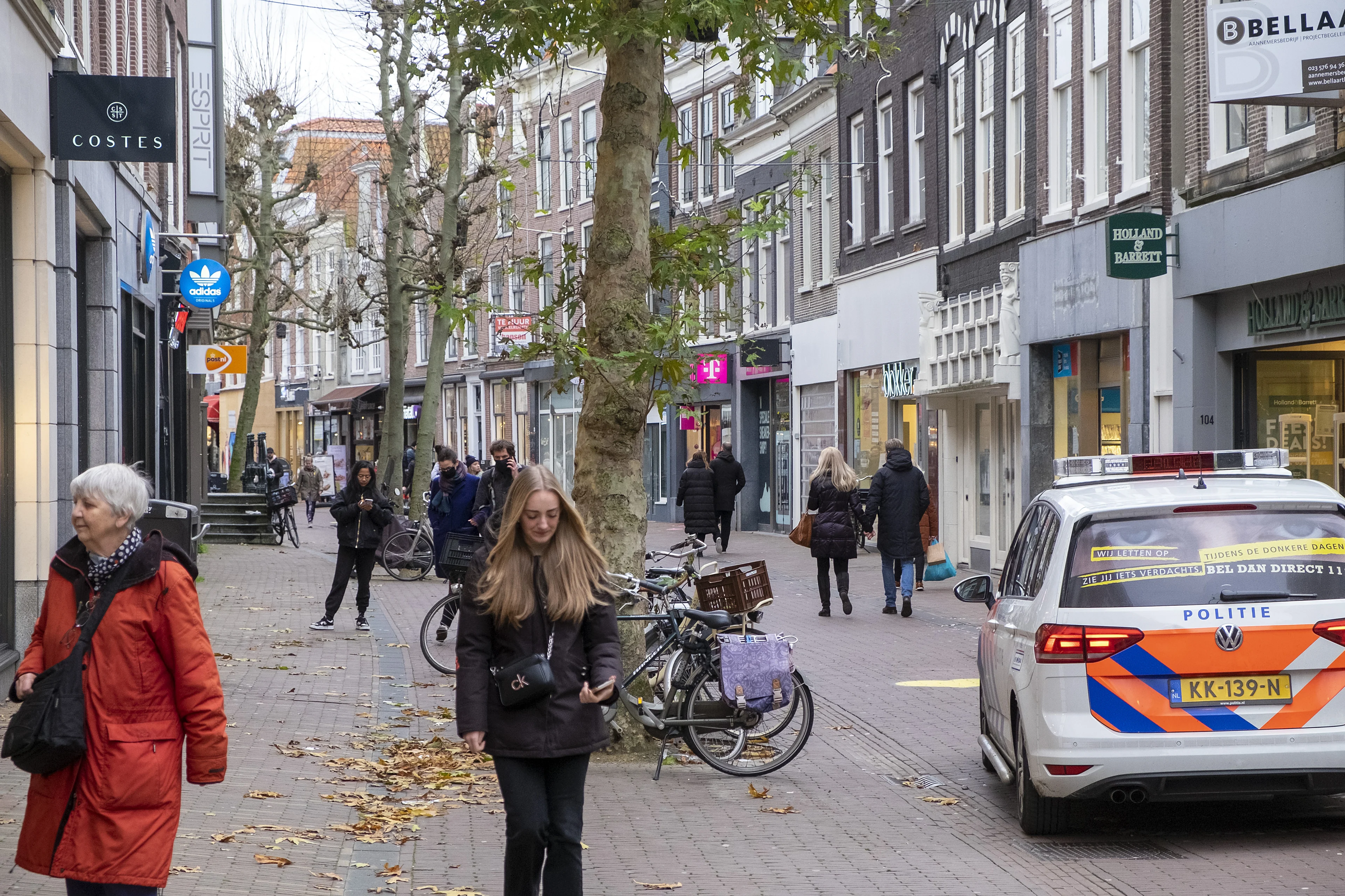Nederlanders verdeeld over ondernemers die ondanks lockdown toch de deuren openen