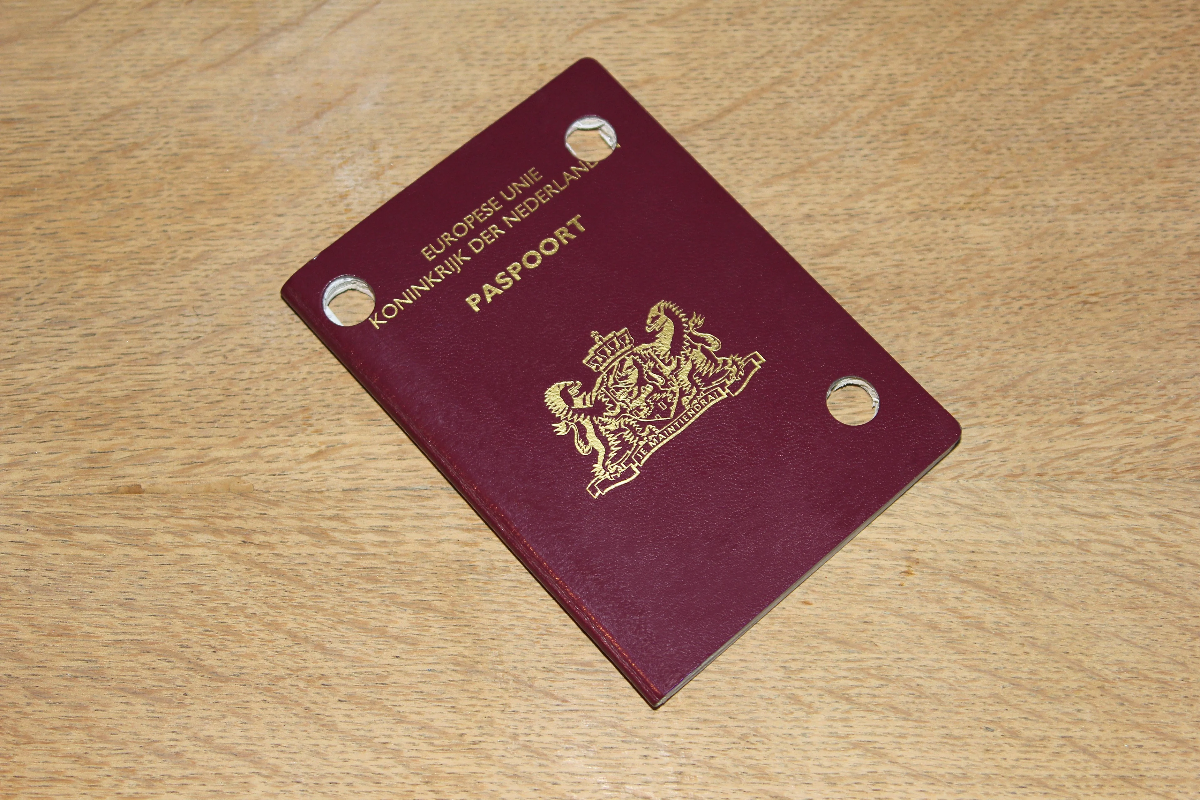 DUO blokkeert paspoortverlenging van oud-studenten in buitenland met studieschuld