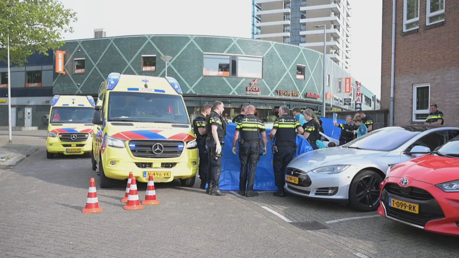 Politie schiet man neer in Rotterdamse stadsdeel Hoogvliet