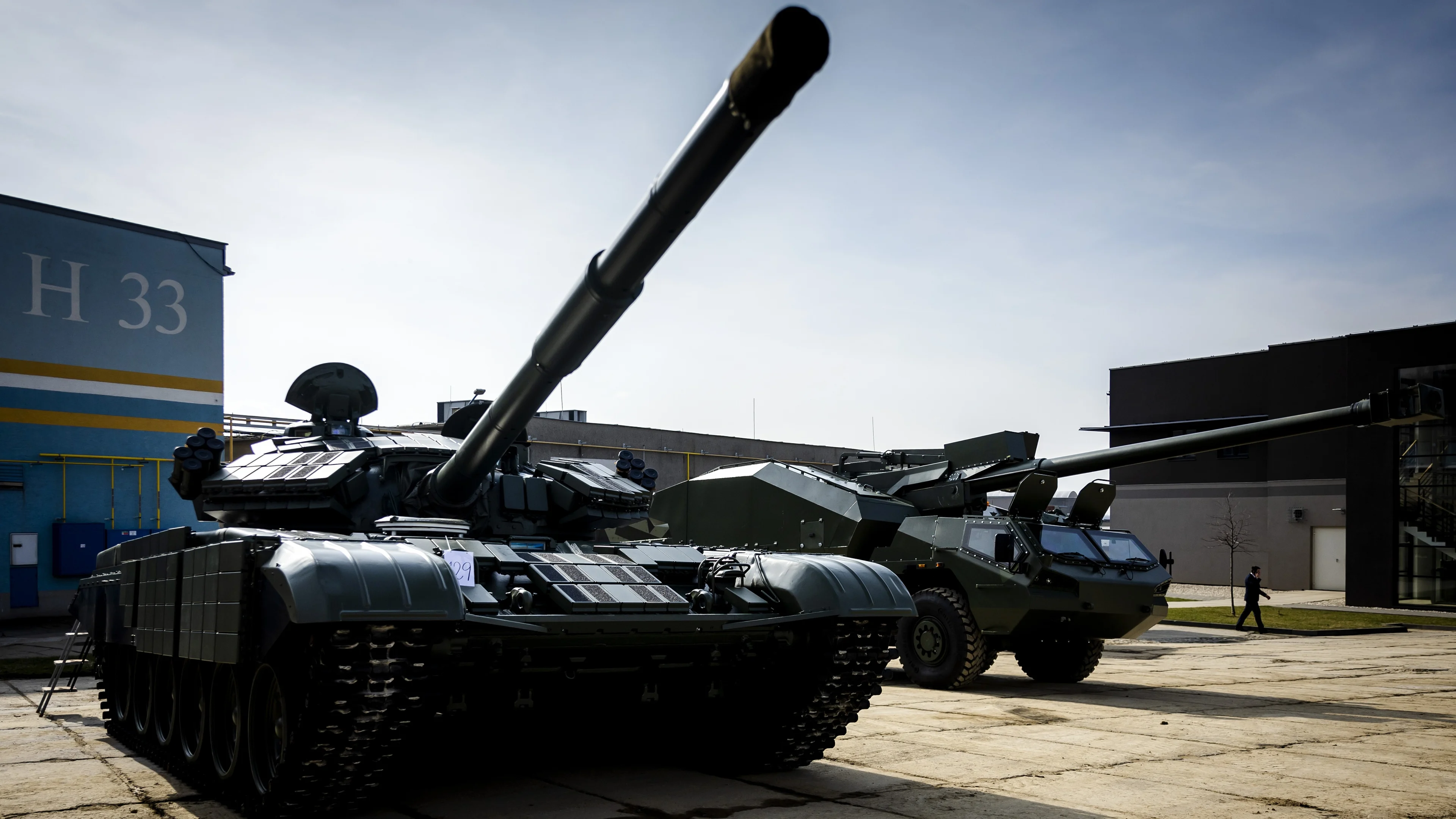 Nederland koopt voor 500 miljoen aan wapens voor Oekraïne, eerste NAVO-land